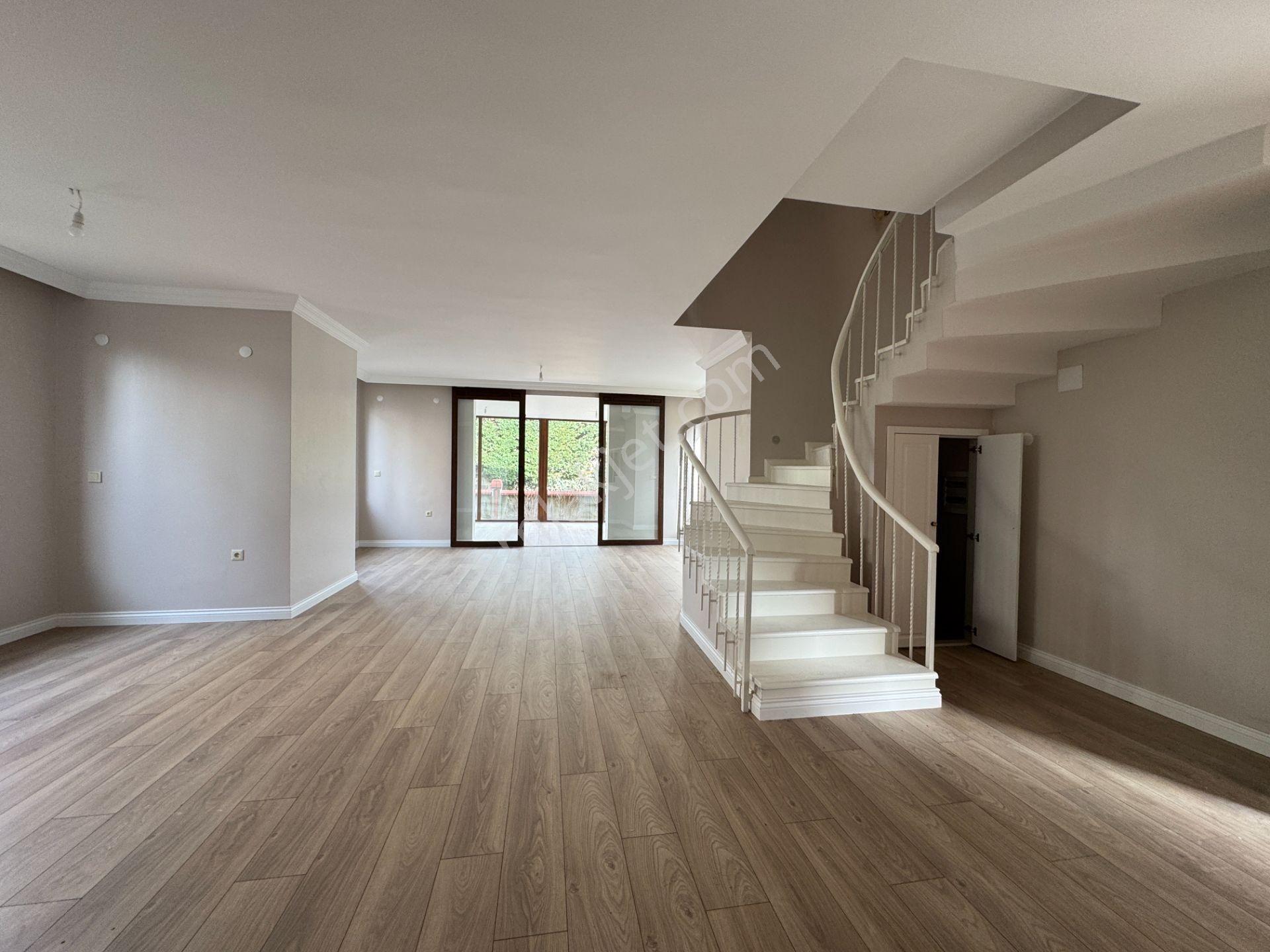 Trabzon Yomra Kaşüstü Kamelya Sitesi Lüks 4+1 Satılık Villa - Görsel 5