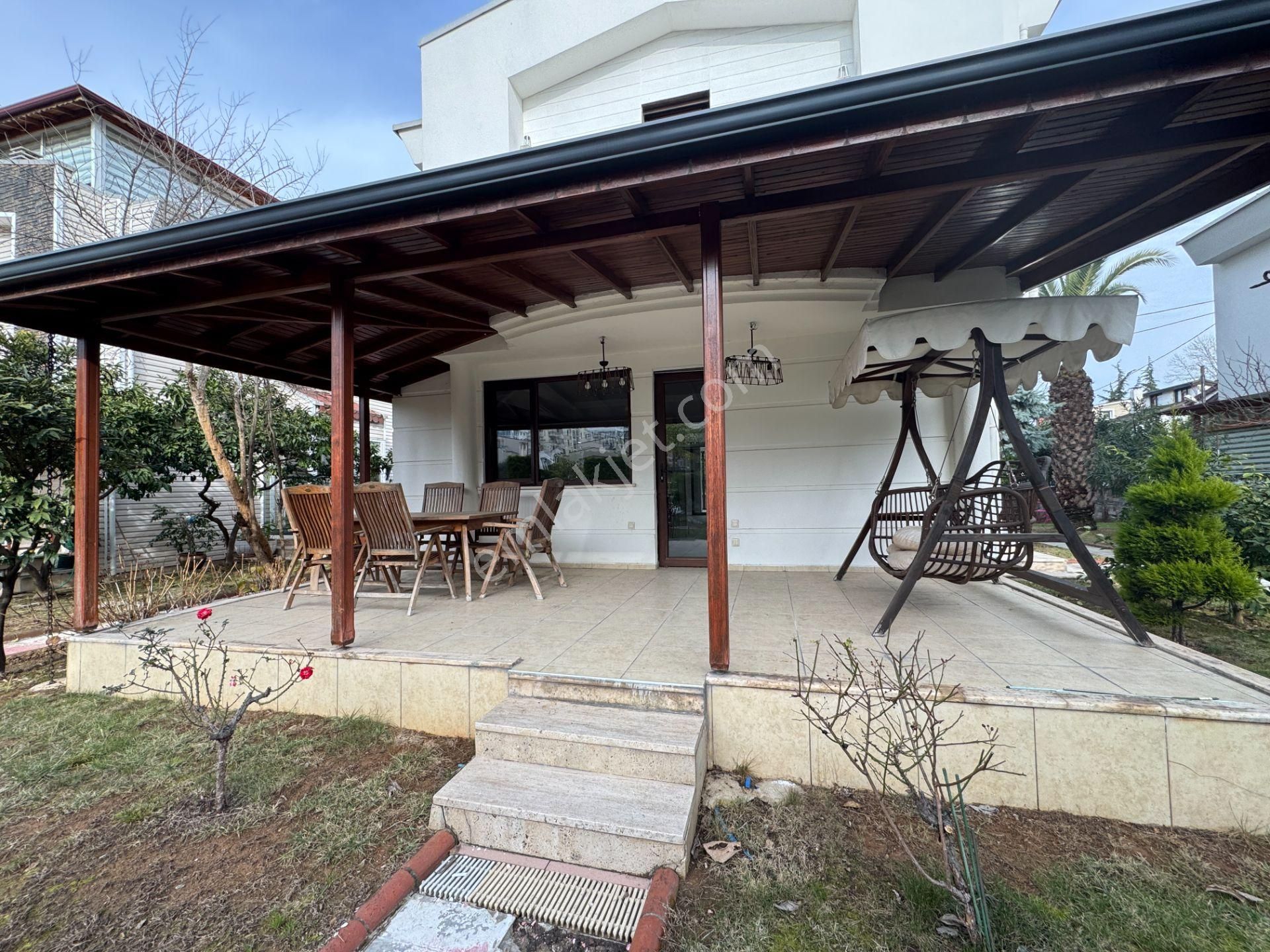 Trabzon Yomra Kaşüstü Kamelya Sitesi Lüks 4+1 Satılık Villa - Görsel 34