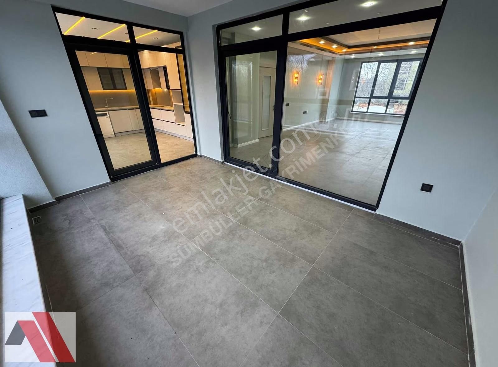 Sümbüller'den Villalar Bölgesinde Ö.garaj Kış Bahçeli Geniş 4+1 - Görsel 4