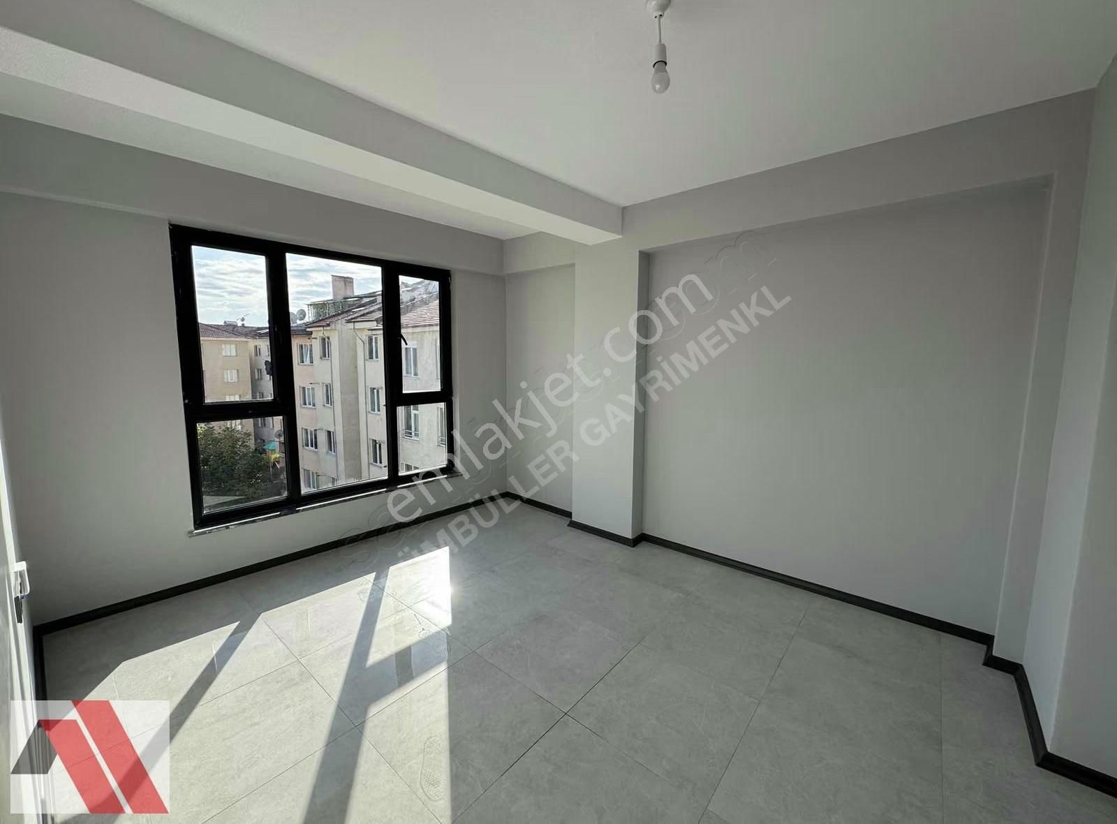 Sümbüller'den Kanal 26 Yakını İskanlı Arakat Z.ısıtma Geniş 2+0 - Görsel 4