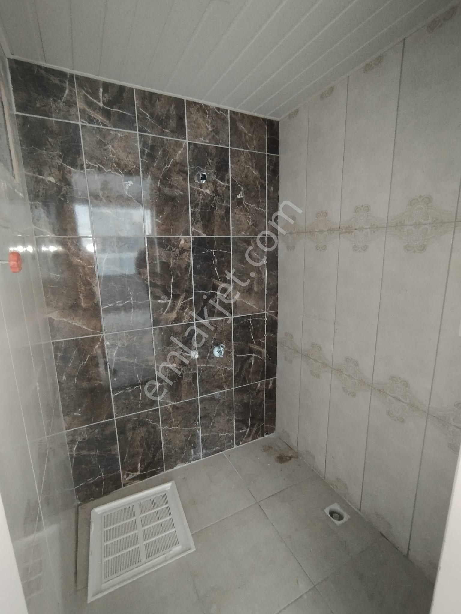 Mavi Bulvar Yakın Sitede 3+1 Güney Batı Cepheli Doğalgazlı Ekstralı Daire - Görsel 2