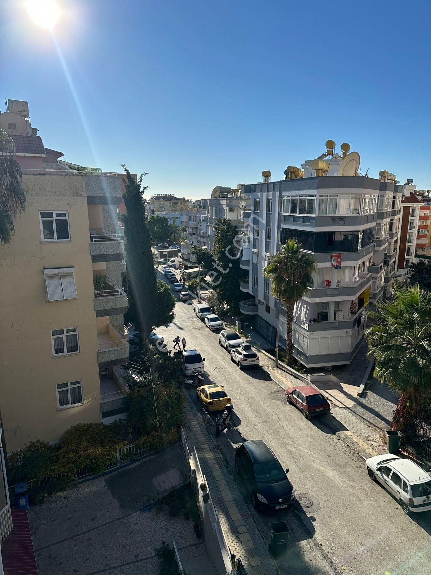 Alanya Merkez Kızlarpınarı Mah 2+1 Havuzlu - Görsel 11