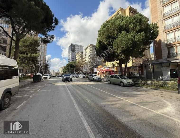 İnönü Cad Üzeri Balkonlu Ön Cephe Yatırımlık 3+1