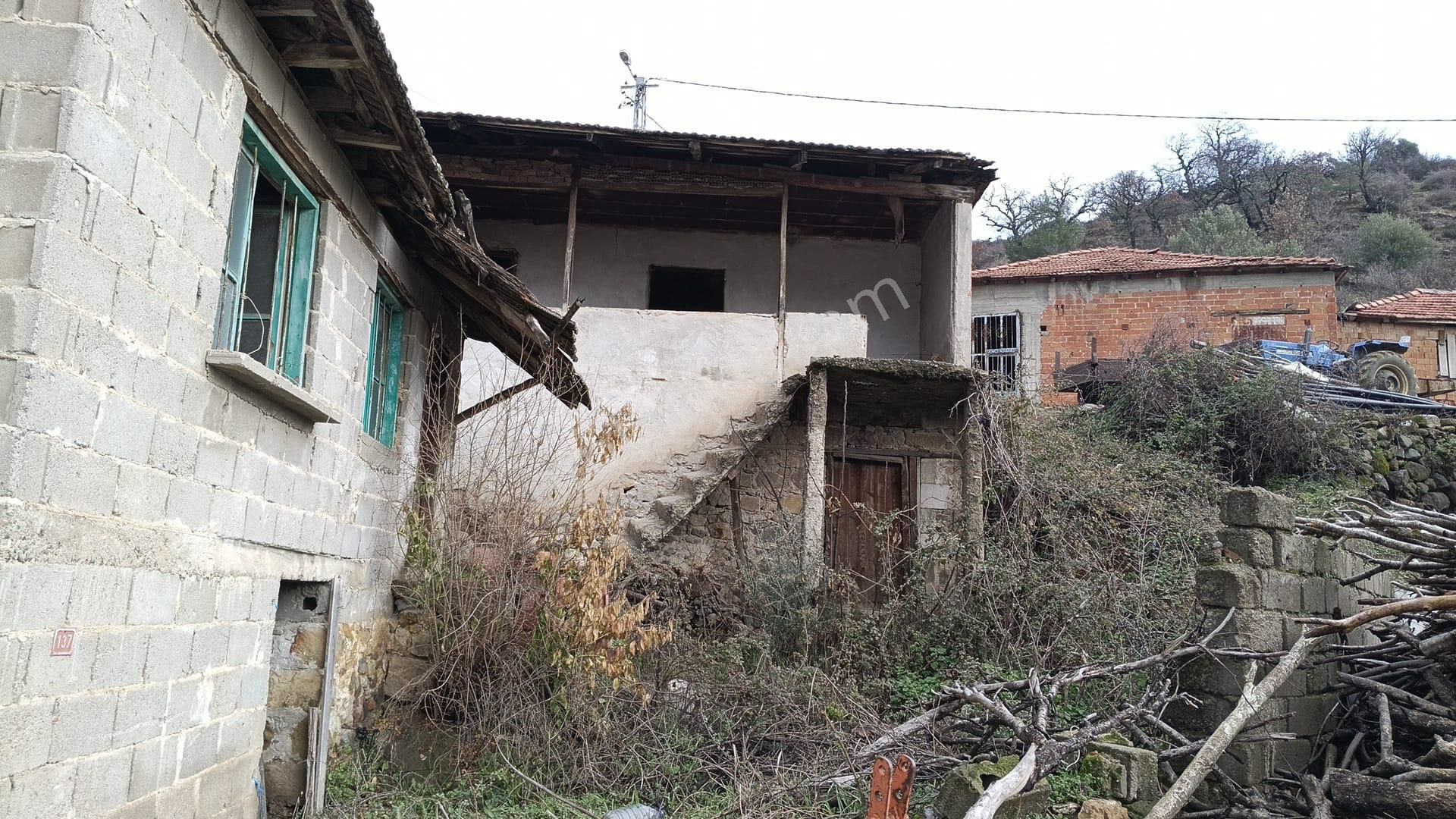 Bergama Karalar Köyünde 2 Haneli Müstakil Ev - Görsel 12