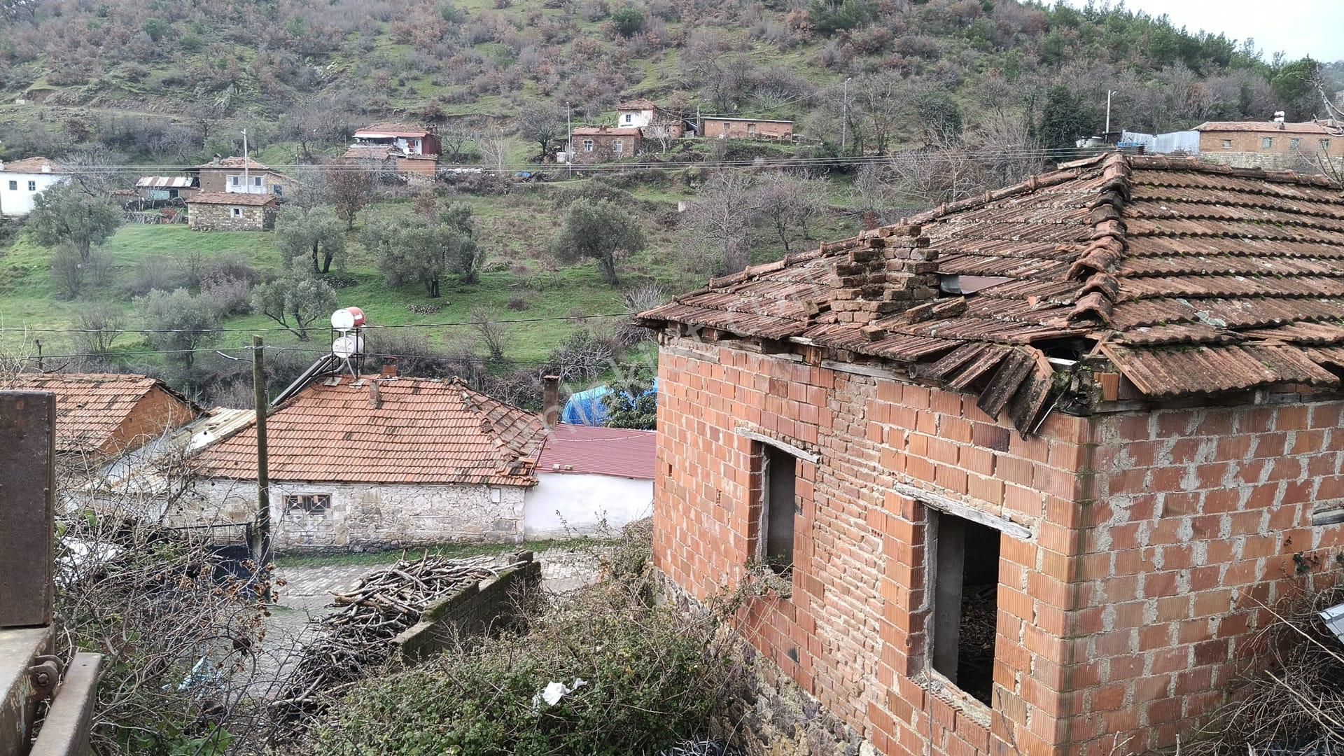 Bergama Karalar Köyünde 2 Haneli Müstakil Ev - Görsel 7