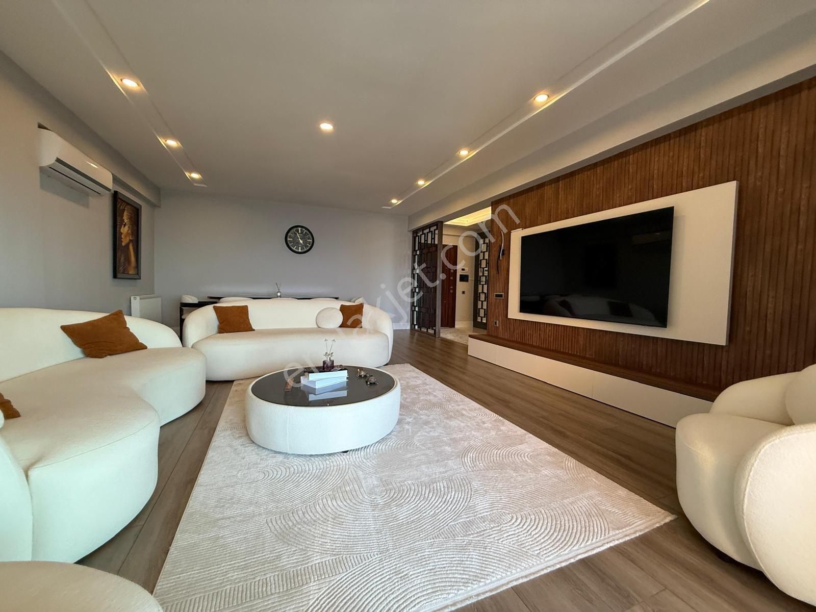 Atakum'un Zirvesinde Satılık Özel Daire - Görsel 2