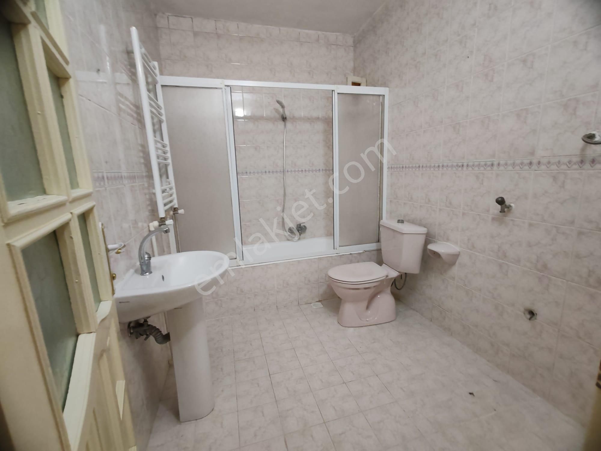 Trabzon Çukurçayır Mahallesi’nde Kiralık 2+1 Daire - Görsel 6