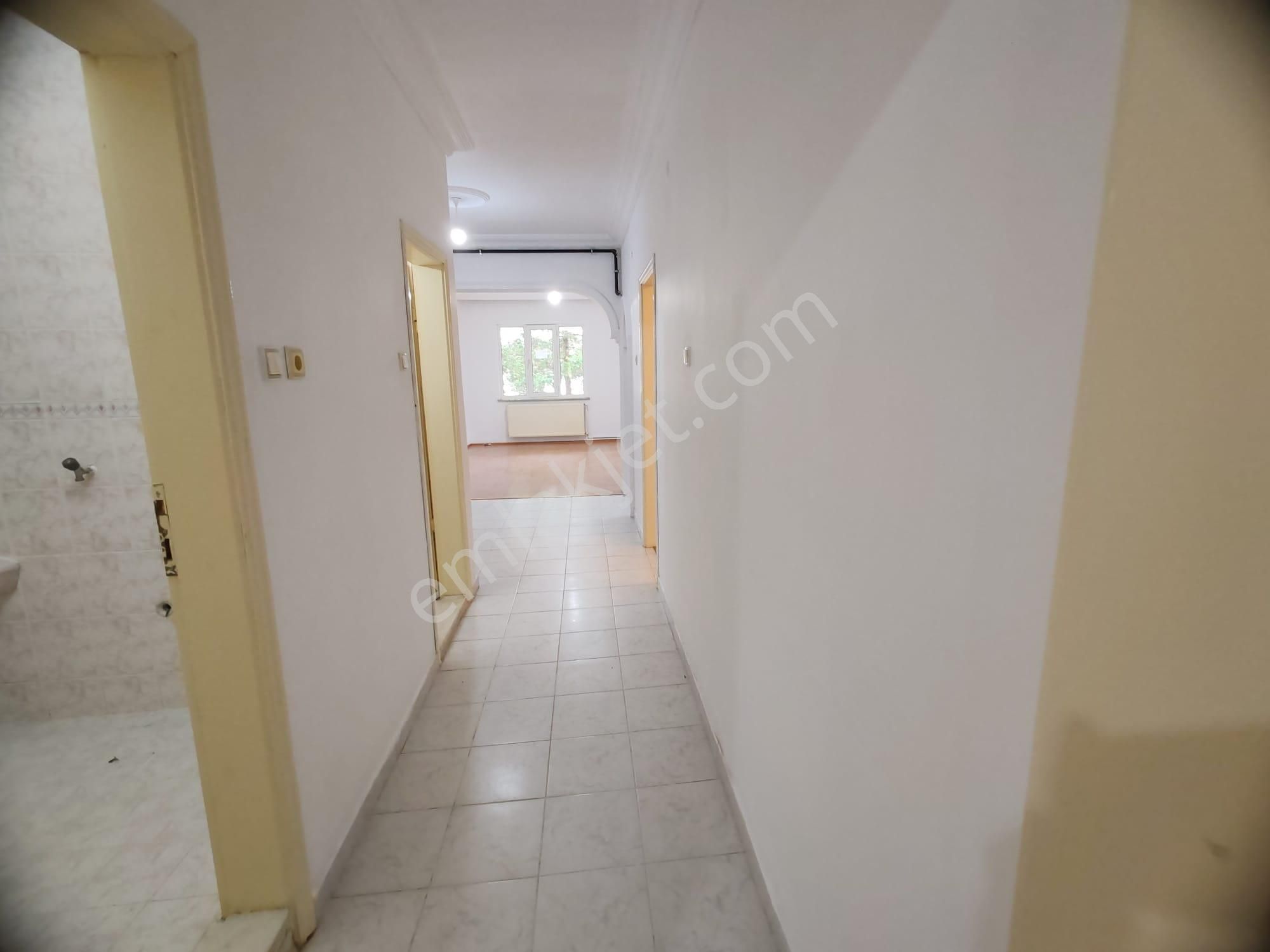 Trabzon Çukurçayır Mahallesi’nde Kiralık 2+1 Daire - Görsel 5