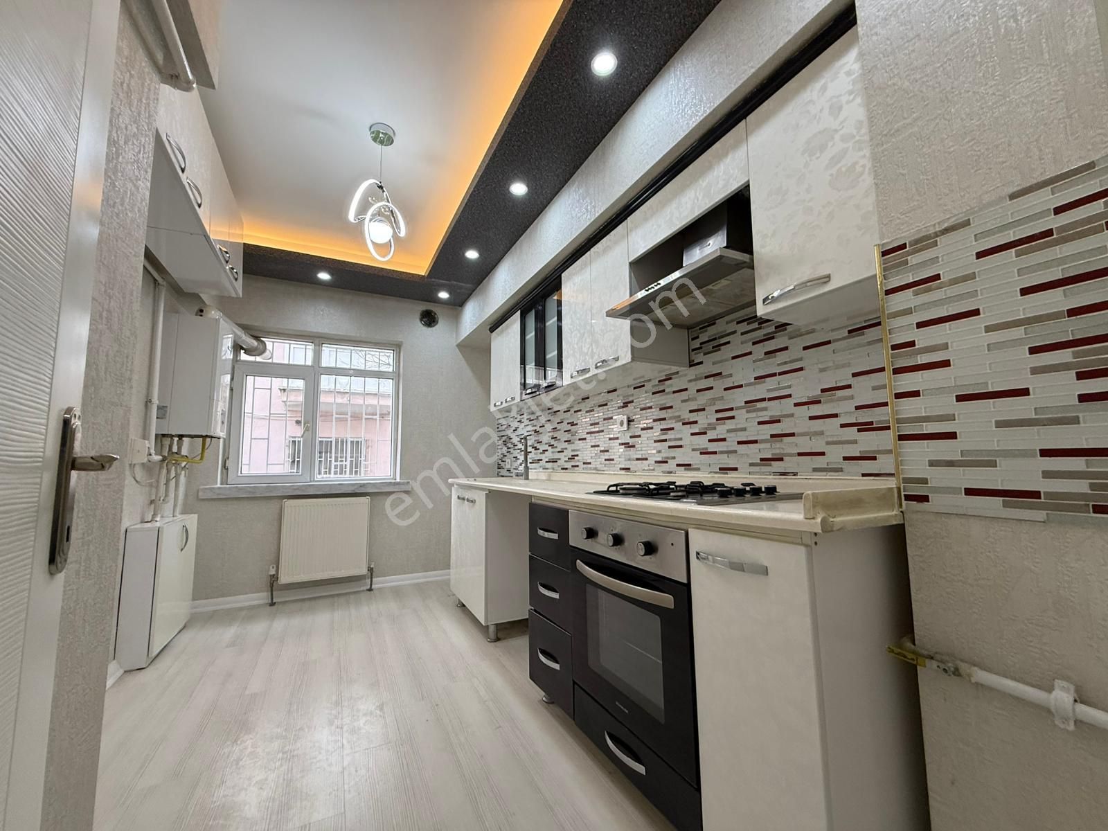 Tepebaşı'nda Yüksek Giriş Geniş Balkonlu Ultra Yapılı 3+1 Daire - Görsel 15