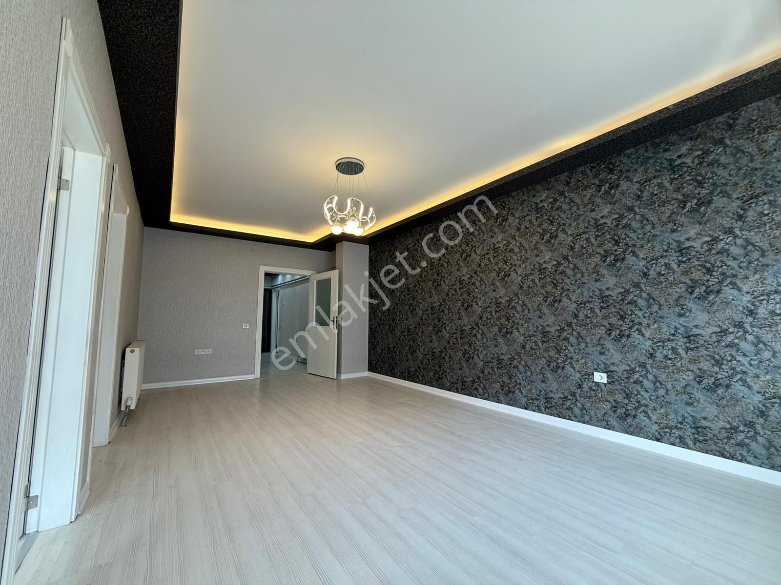 Tepebaşı'nda Yüksek Giriş Geniş Balkonlu Ultra Yapılı 3+1 Daire - Görsel 9