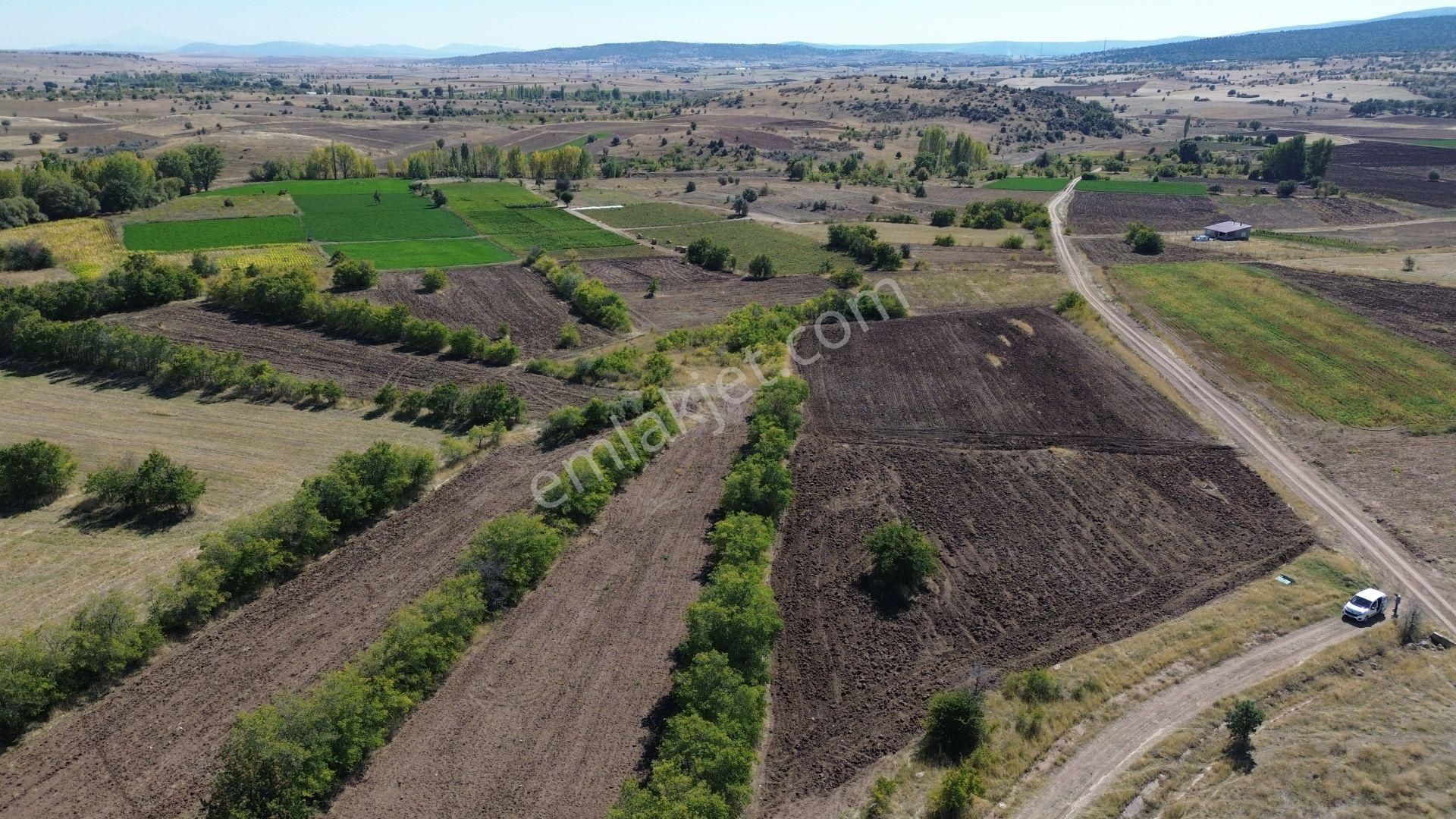 Konya / Akören / Tülce'de 1.992 M² Müstakil Bahçelik Fırsatı - Görsel 2