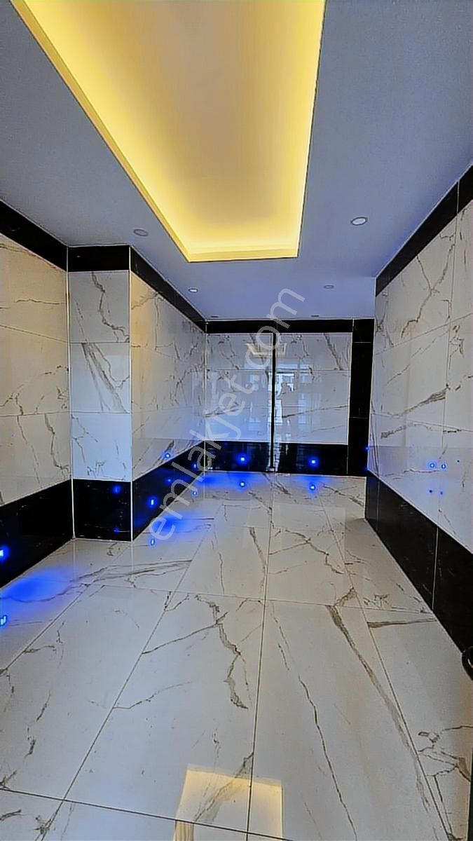 Çözüm'den D.bakır Yolu Üzeri Şoförler Odası Yanı Ferah 3+1 Daire - Görsel 15