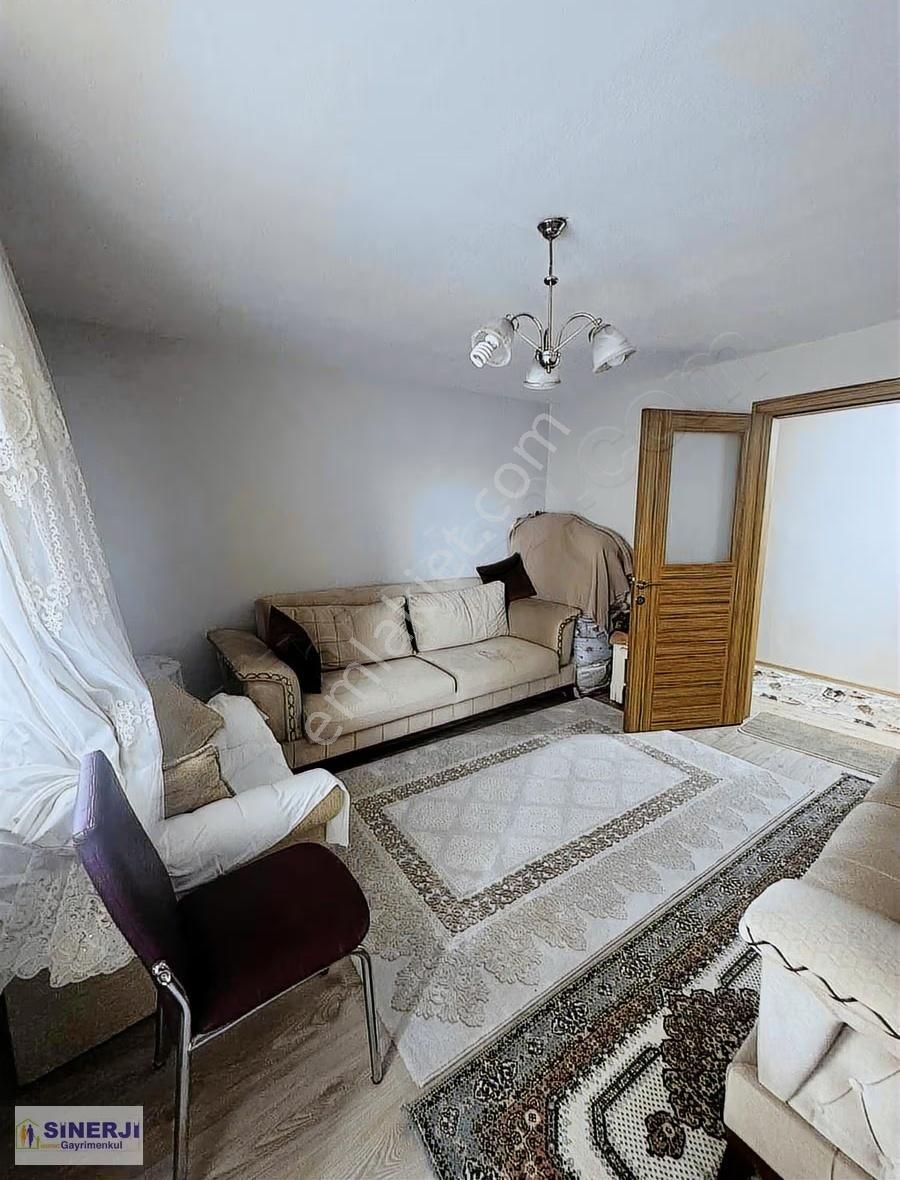 Bağlarbaşında Geniş 3+1 Satılık Daire - Görsel 7