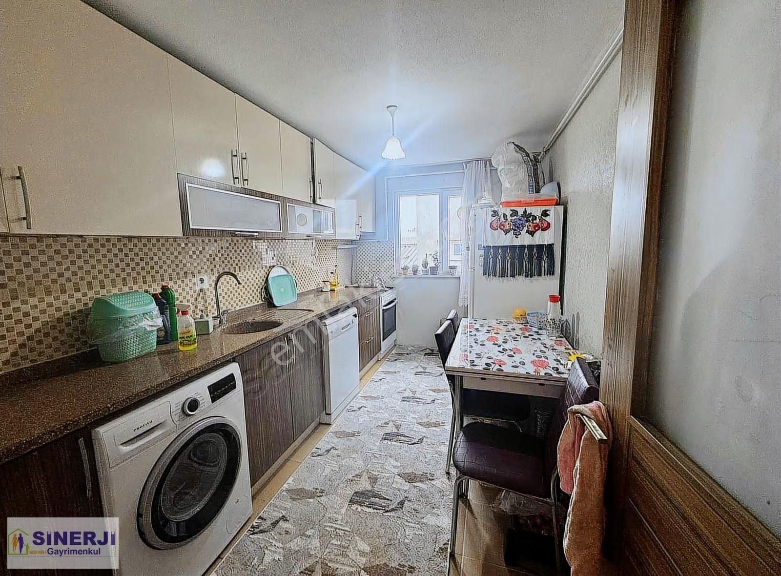 Bağlarbaşında Geniş 3+1 Satılık Daire - Görsel 6