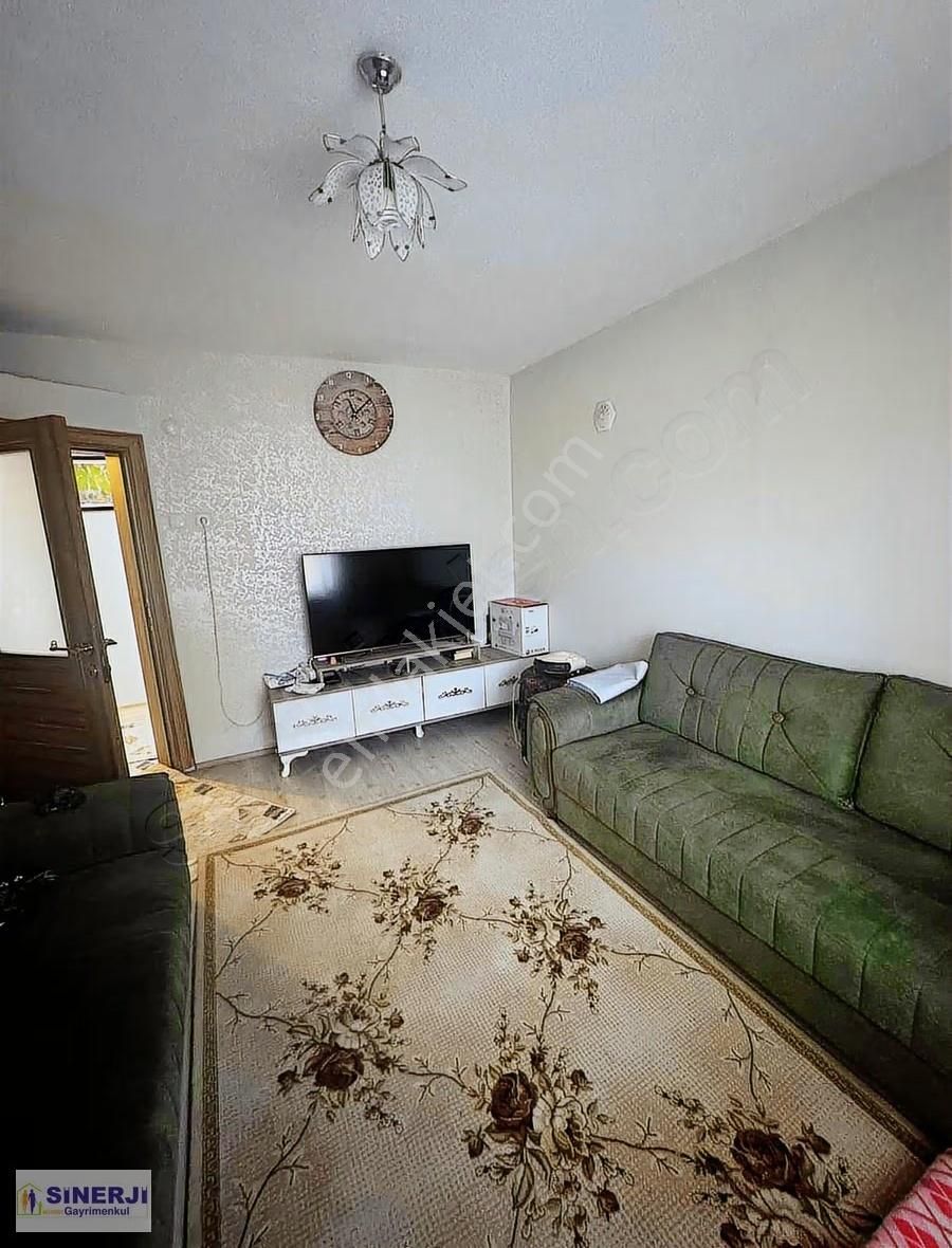 Bağlarbaşında Geniş 3+1 Satılık Daire - Görsel 3