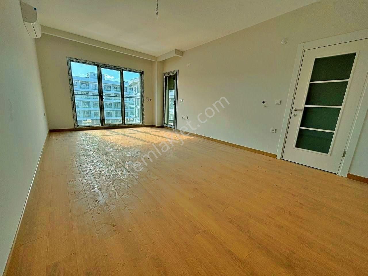 Uytundan Ören Yolunda Havuzlu Sitede Satılık 2+1 Lüks Daire - Görsel 3