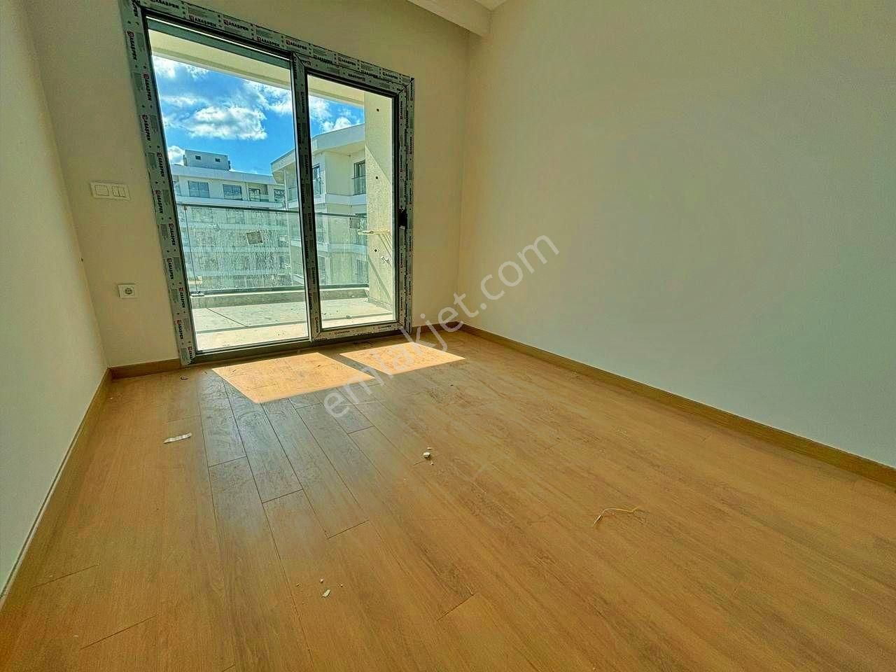 Uytundan Ören Yolunda Havuzlu Sitede Satılık 2+1 Lüks Daire - Görsel 12