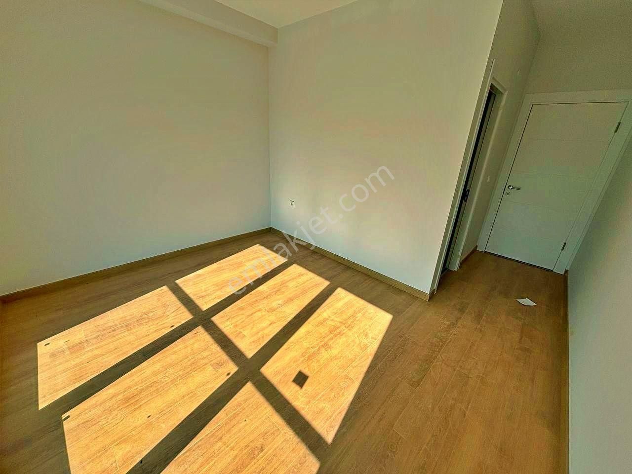 Uytundan Ören Yolunda Havuzlu Sitede Satılık 2+1 Lüks Daire - Görsel 27