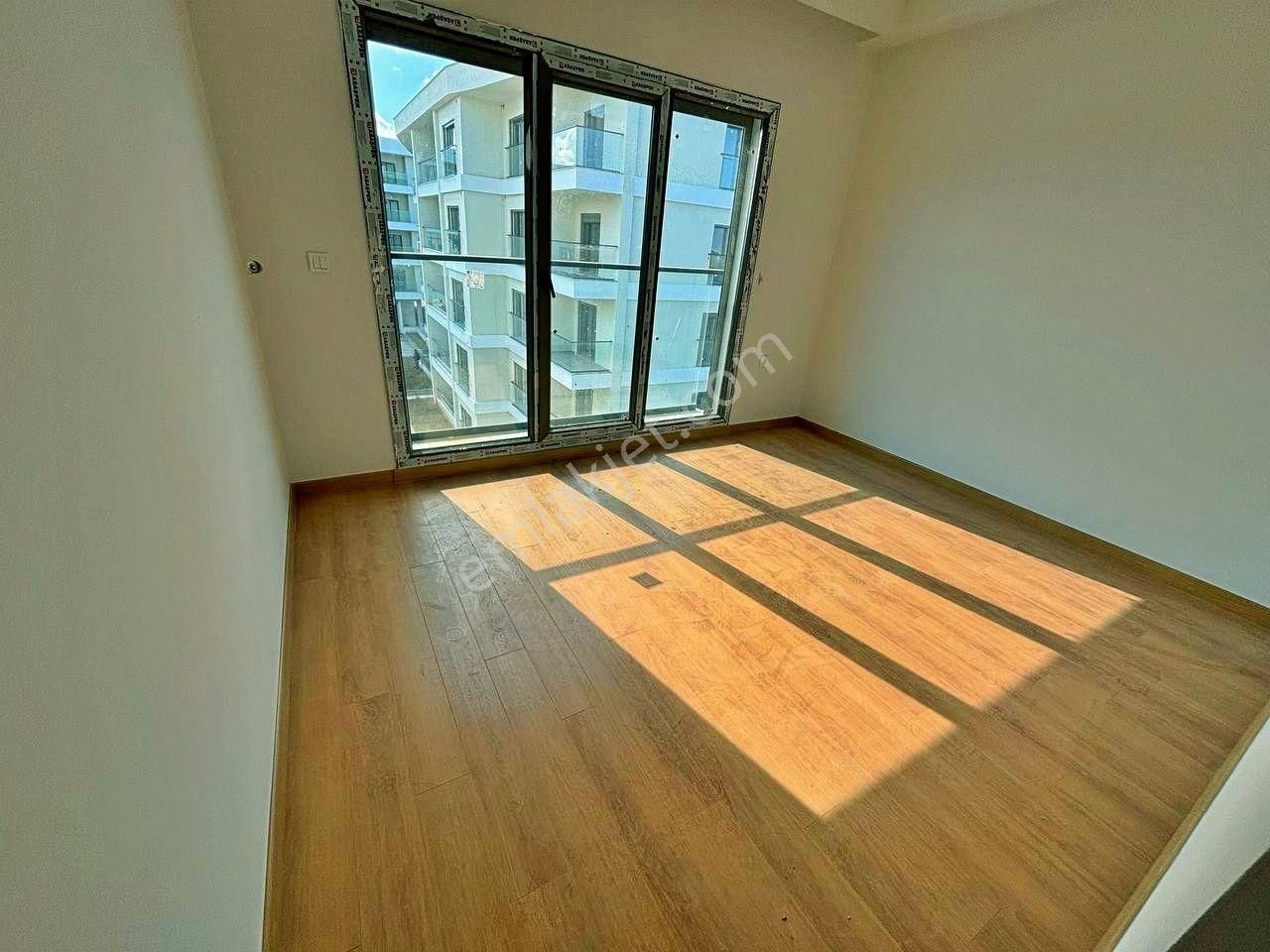 Uytundan Ören Yolunda Havuzlu Sitede Satılık 2+1 Lüks Daire - Görsel 17