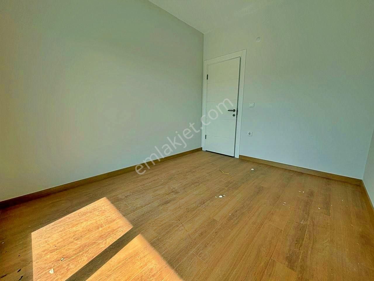 Uytundan Ören Yolunda Havuzlu Sitede Satılık 2+1 Lüks Daire - Görsel 23