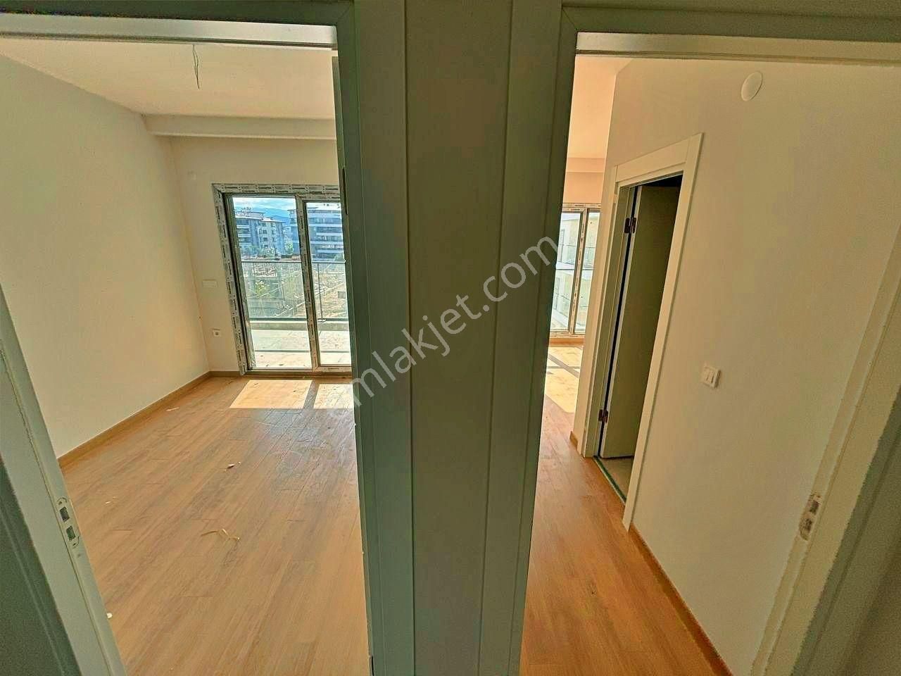 Uytundan Ören Yolunda Havuzlu Sitede Satılık 2+1 Lüks Daire - Görsel 18