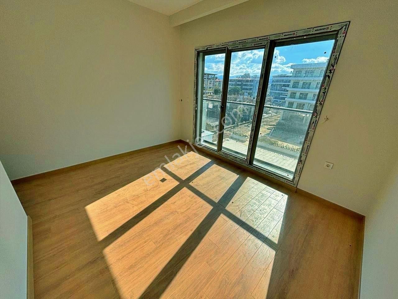 Uytundan Ören Yolunda Havuzlu Sitede Satılık 2+1 Lüks Daire - Görsel 15