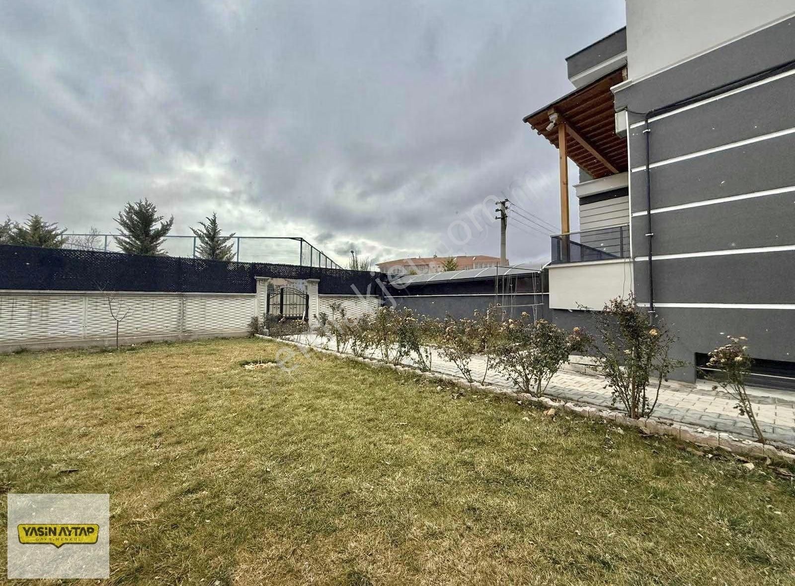 Stadyum Yakını Buhara Mah. Merkezi Konumda Satılık 6+2 Lüks Vila - Görsel 26