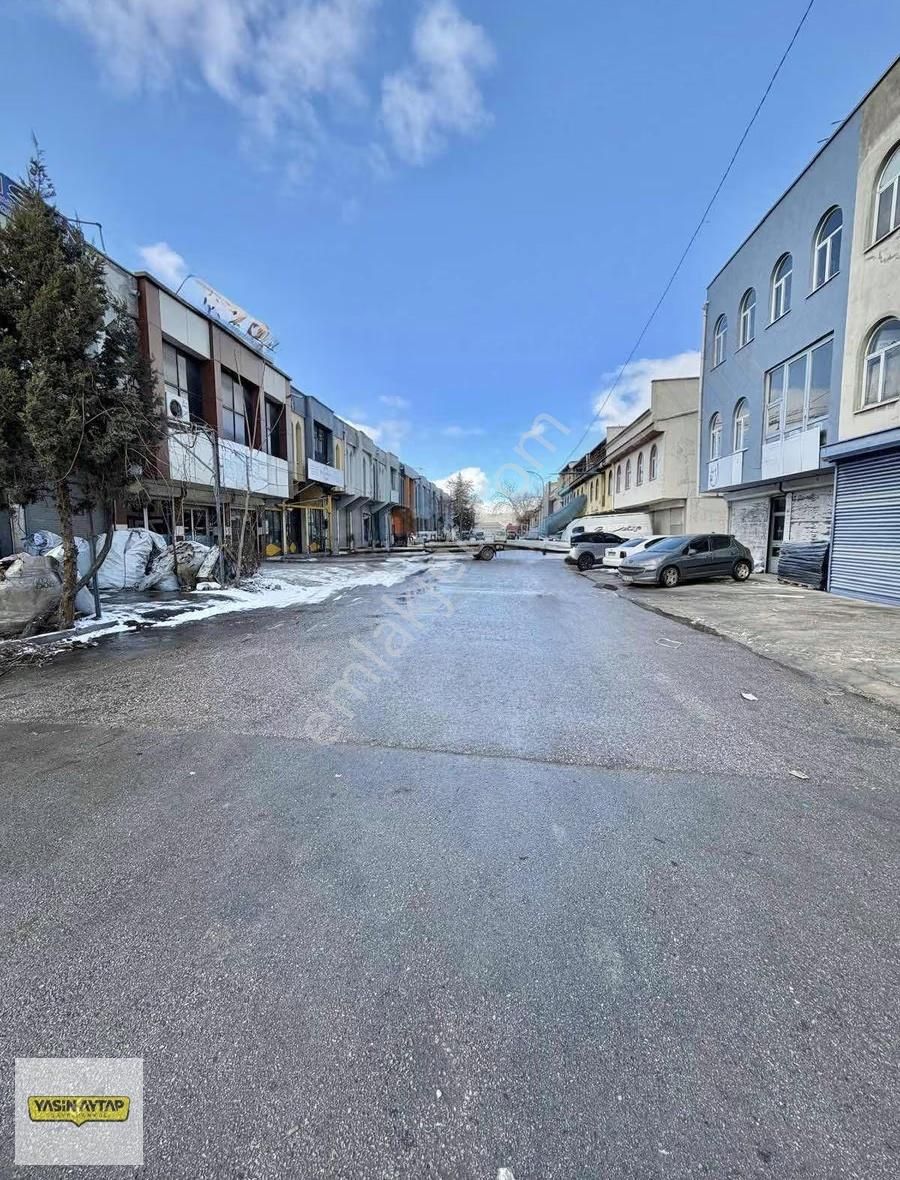 Konbassan Sanayi Sitesinde Satılık 3 Katlı 270m² Bakımlı Dükkan - Görsel 4