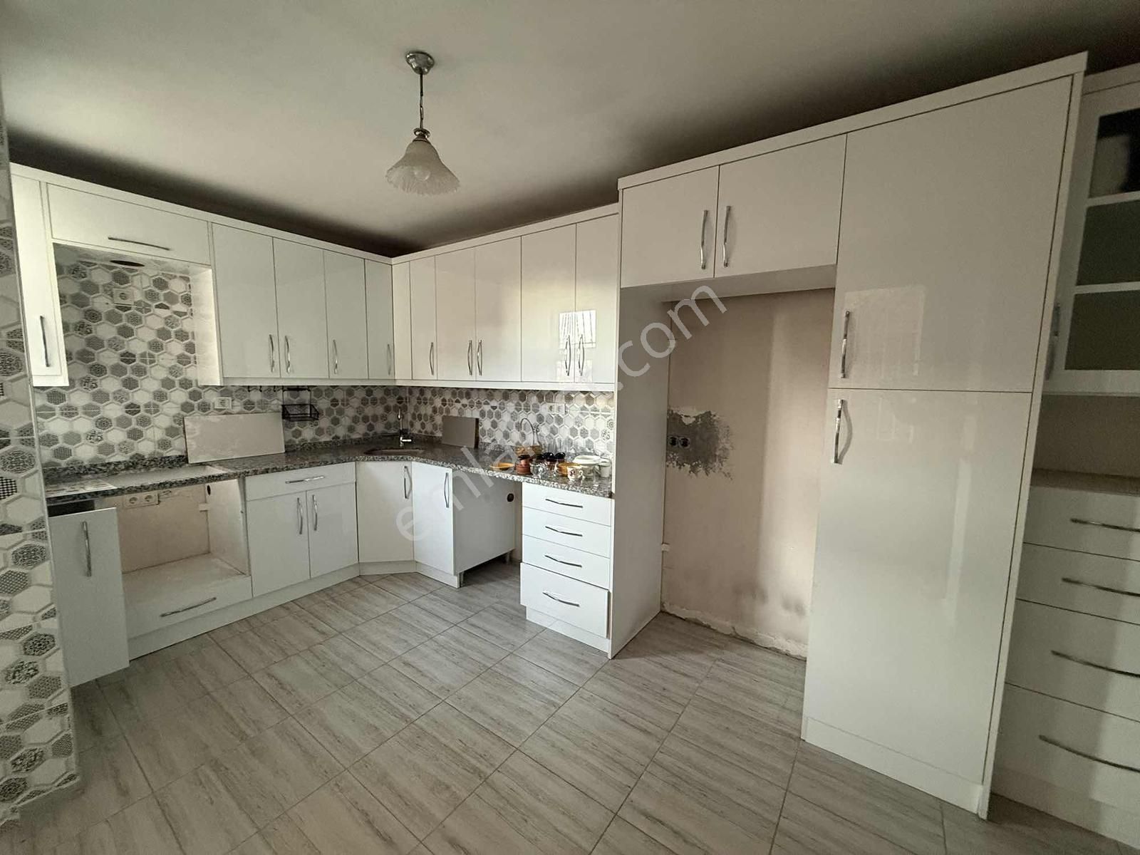 Lavinia Yeşilevler Mahallesi 3+1 Masrafsız Kiralık Müstakil Ev - Görsel 14