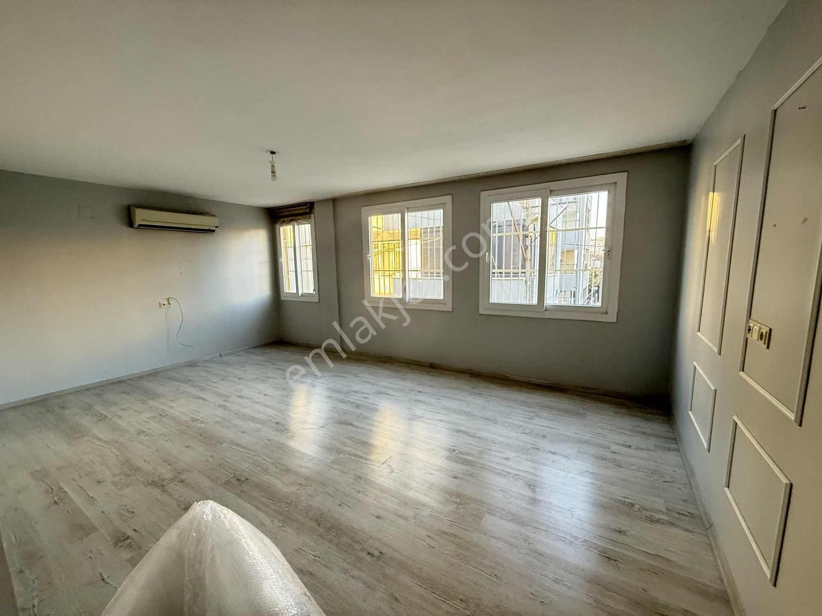 Lavinia Yeşilevler Mahallesi 3+1 Masrafsız Kiralık Müstakil Ev - Görsel 3