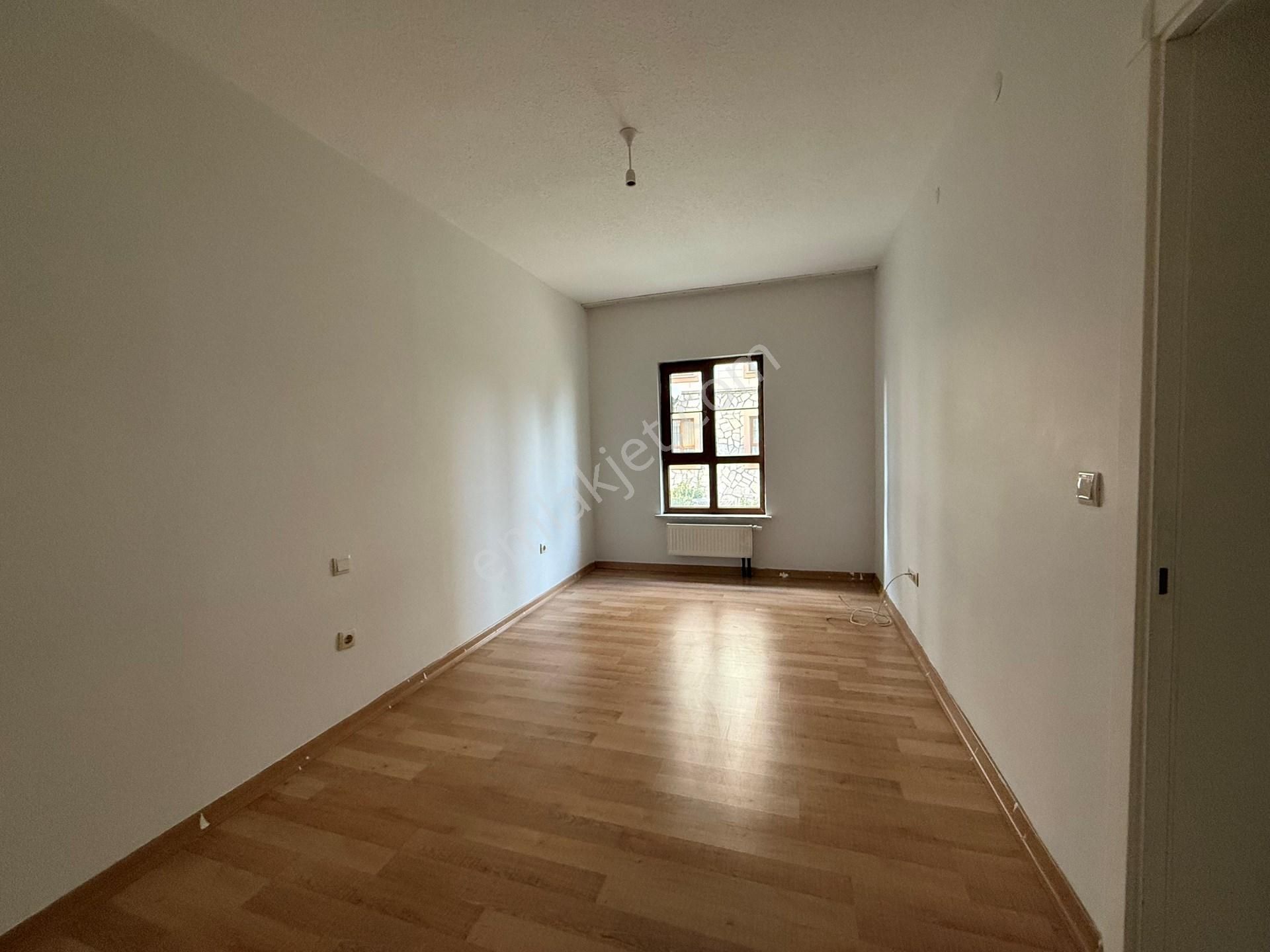 Bursa Osmangazi Yunuseli Basın Sitesi 3+1 Temiz Kiralık Daire - Görsel 13