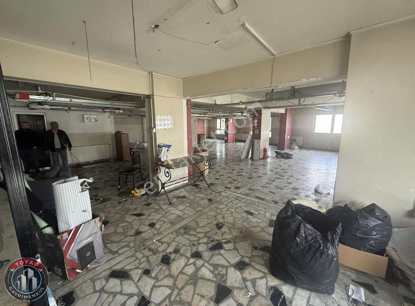 Toyap İnş 50.yıl Tramvaya Cephe 350 M2 Asansörlü Kiralık İşyeri - Görsel 3