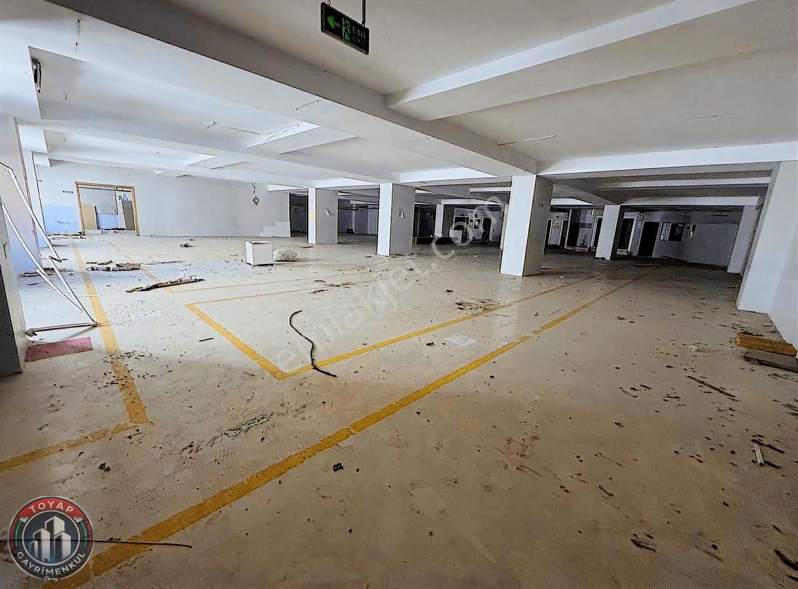 Toyap İnş Uğurmumcu 1250 M2 Yük Asansörlü Kiralık İş Yeri Dükkan - Görsel 8