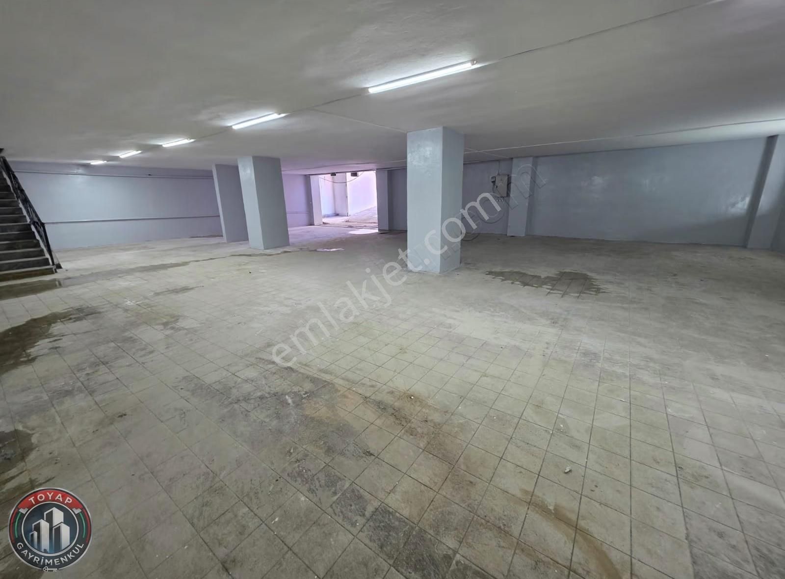 Toyap İnşaattan İş Merkezin De Kiralık 400m2 Araç Girer Dükkan