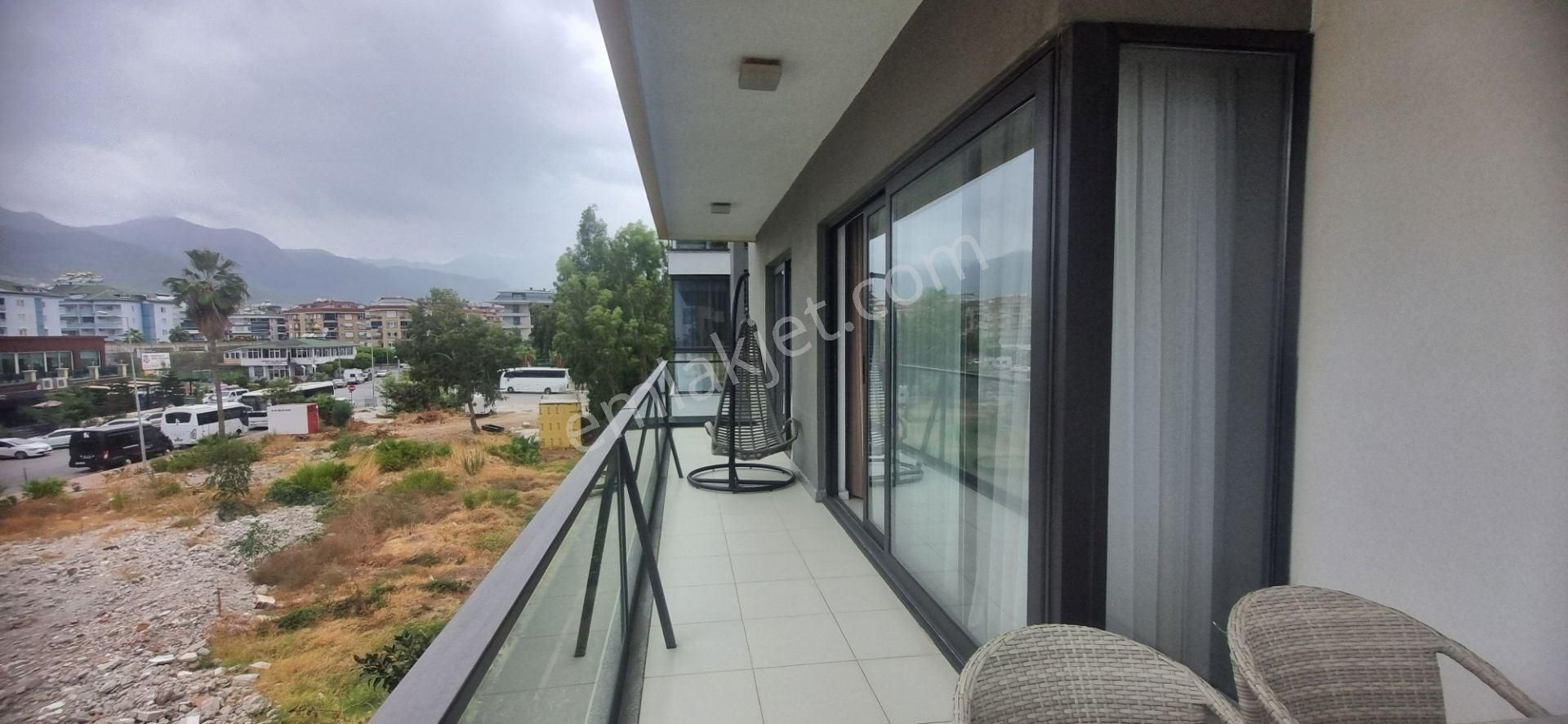 Alanya / Oba Göl’de Denize 100 M – Deniz Manzaralı 1+1 Satılık Daire - Görsel 9