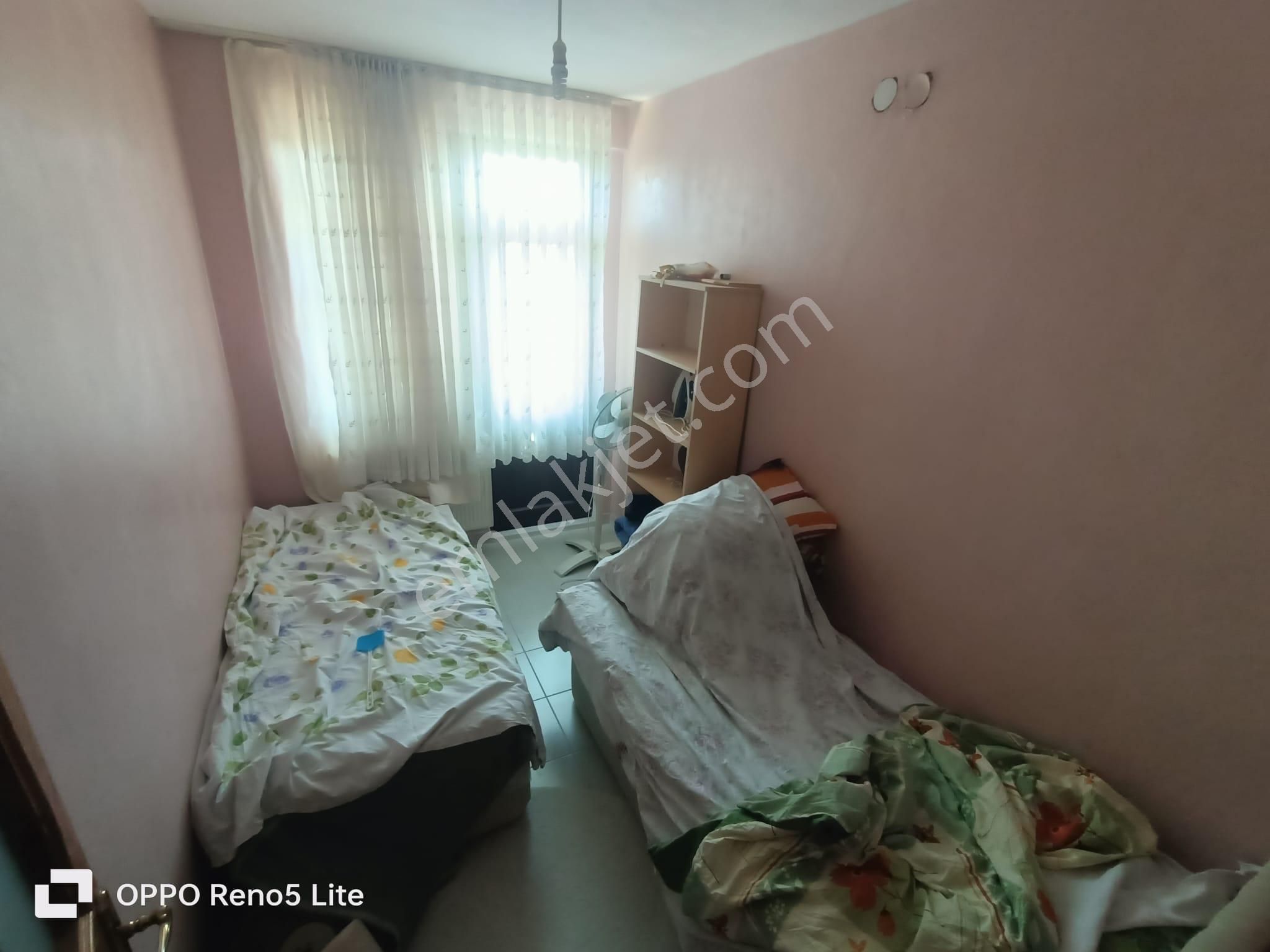 Balıkesir Edremit Güre Sahilde Buse Emlak'tan 3+1 Tripleks Villa - Görsel 15