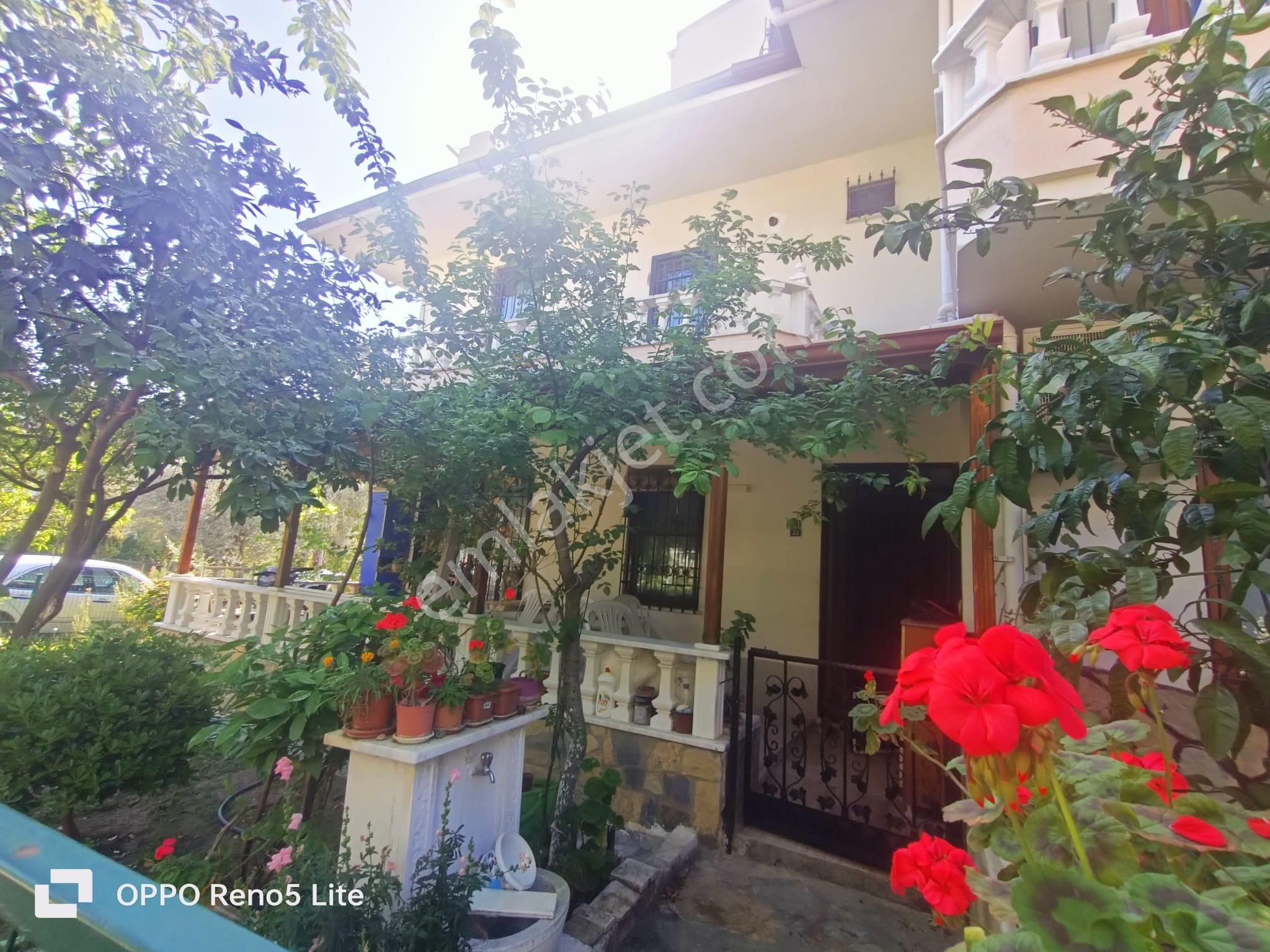 Balıkesir Edremit Güre Sahilde Buse Emlak'tan 3+1 Tripleks Villa - Görsel 25