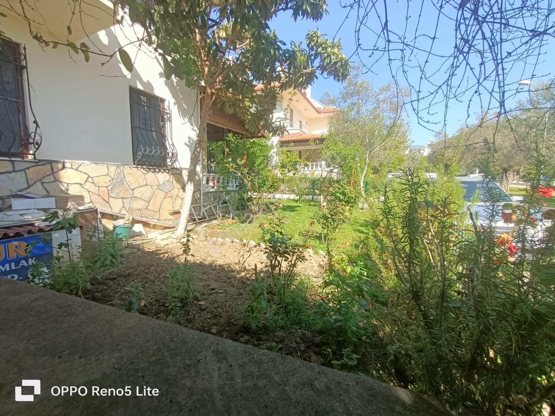 Balıkesir Edremit Güre Sahilde Buse Emlak'tan 3+1 Tripleks Villa - Görsel 2