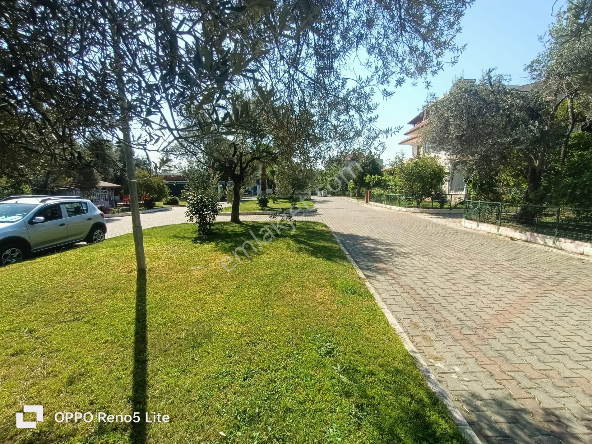 Balıkesir Edremit Güre Sahilde Buse Emlak'tan 3+1 Tripleks Villa - Görsel 4