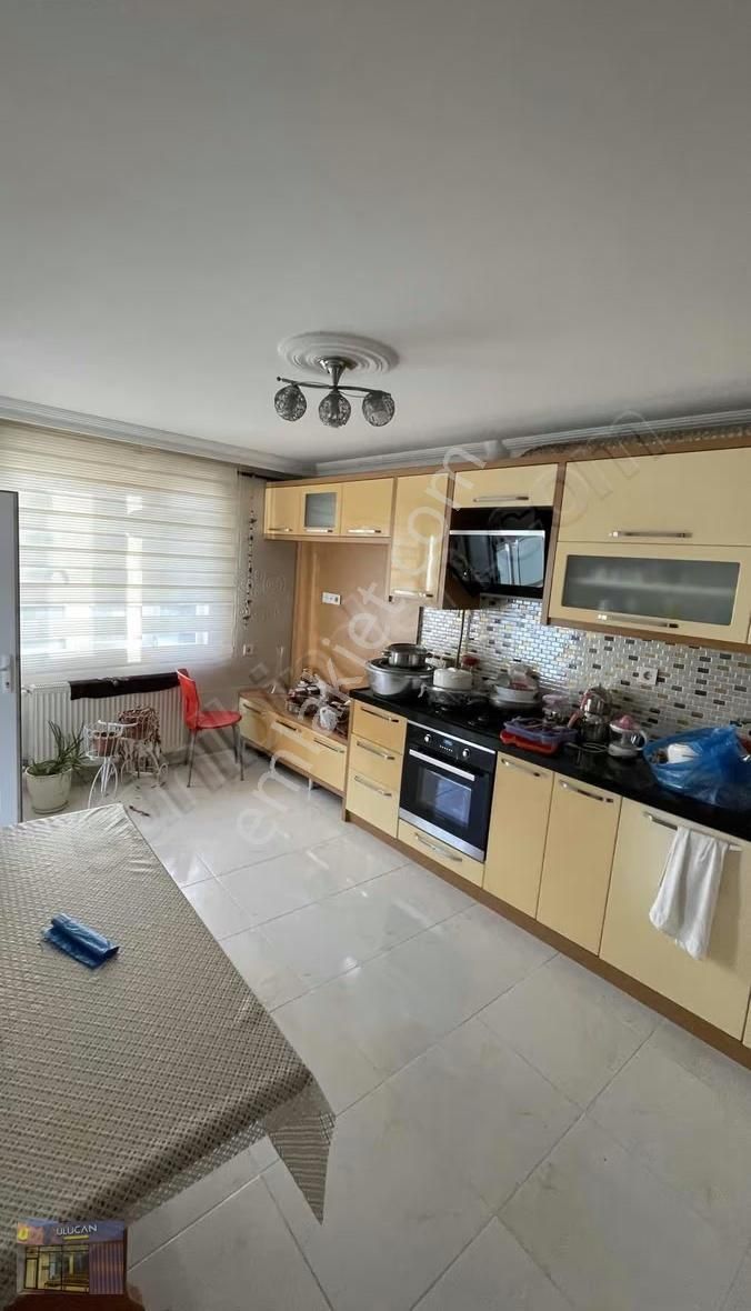 Ulucan'dan İnegöl Kemalpaşa Mahallesinde Kiralık 3+1 Daire - Görsel 2