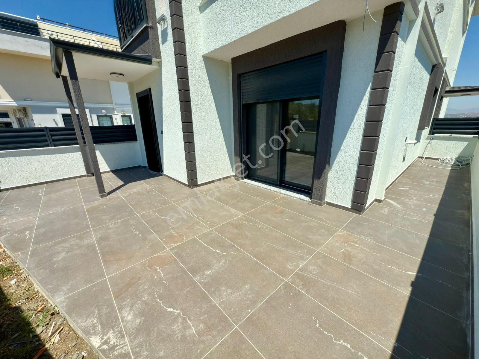 Didim Hisar Mah. 3+1 Açık Mutfaklı Sıfır Ve Lüx Teraslı Ön Cepheli İkiz Trıplex Villamız Satışdadır - Görsel 6