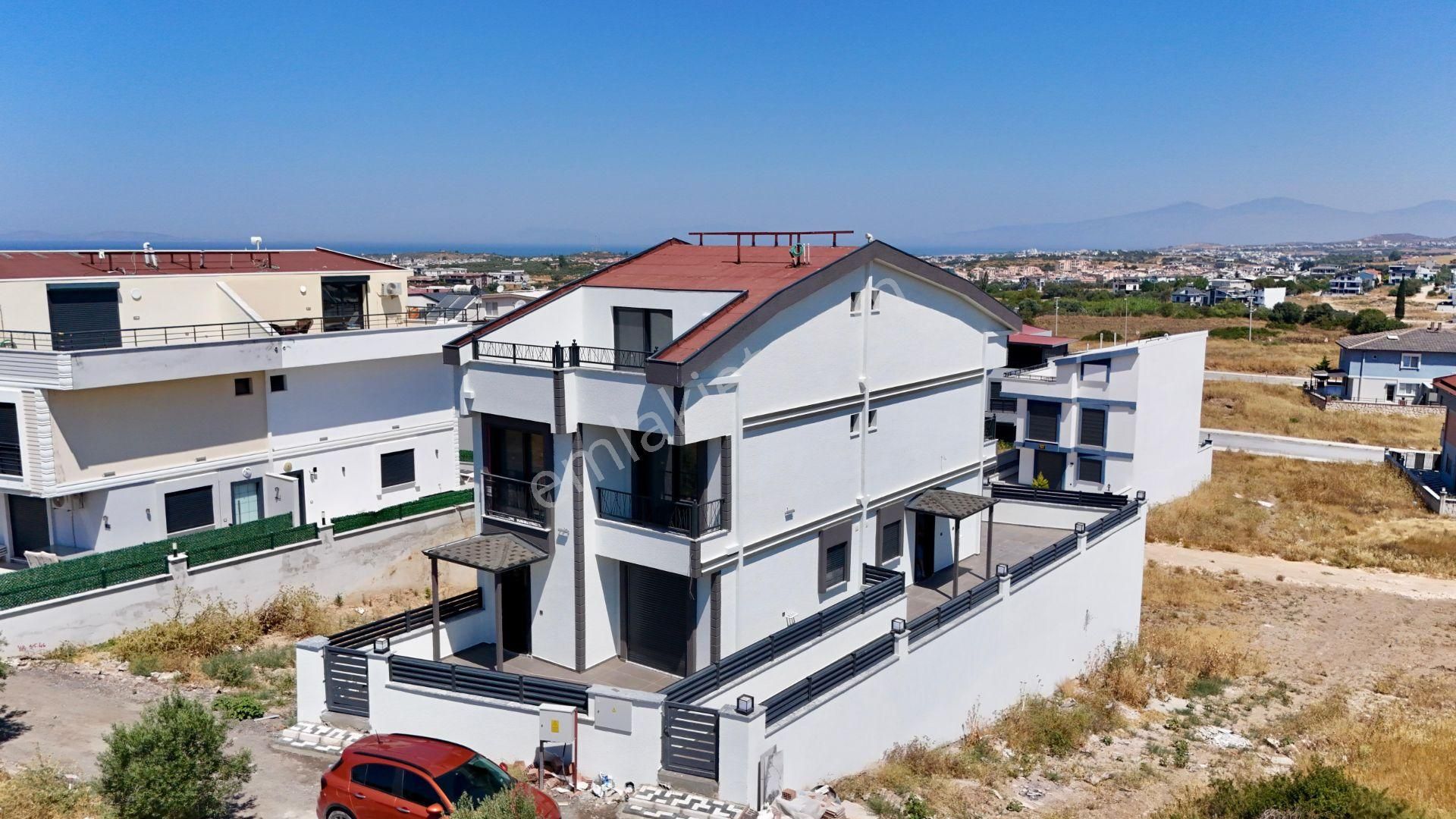 Didim Hisar Mah. 3+1 Açık Mutfaklı Sıfır Ve Lüx Teraslı Ön Cepheli İkiz Trıplex Villamız Satışdadır - Görsel 4