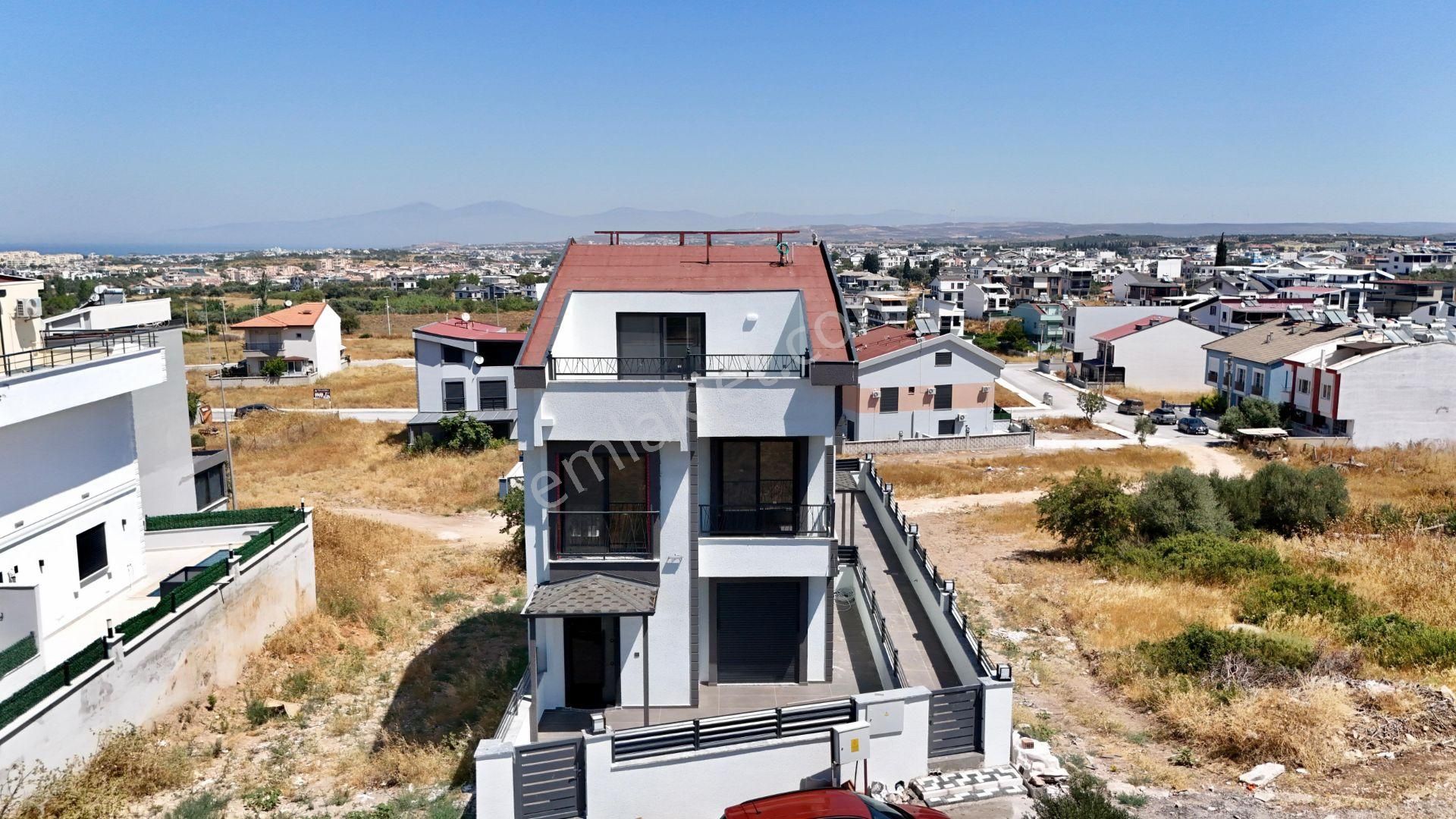 Didim Hisar Mah. 3+1 Açık Mutfaklı Sıfır Ve Lüx Teraslı Ön Cepheli İkiz Trıplex Villamız Satışdadır - Görsel 30