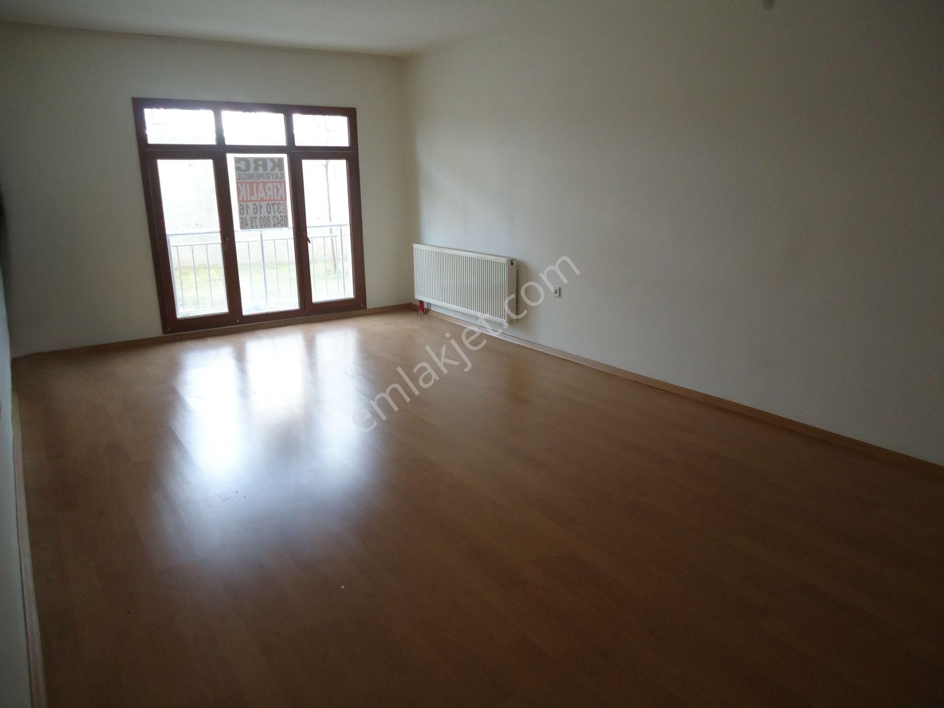Krc'den Uzun Bloklarda Kiralık 4+1 Kiralık Daire - Görsel 12