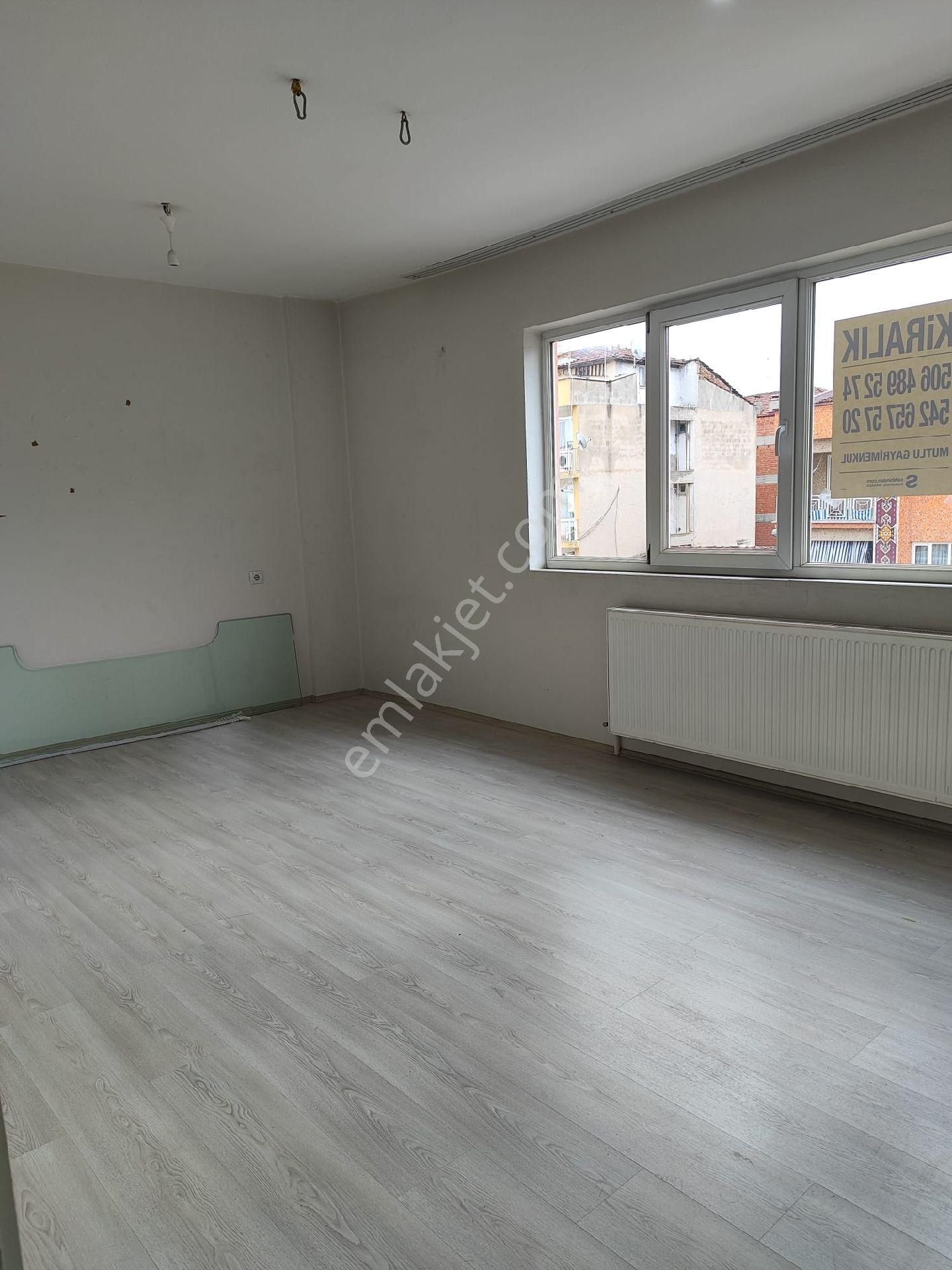 Kuşpınar Mevkisinde 3+1 145 M2 Kiralık Daire - Görsel 3