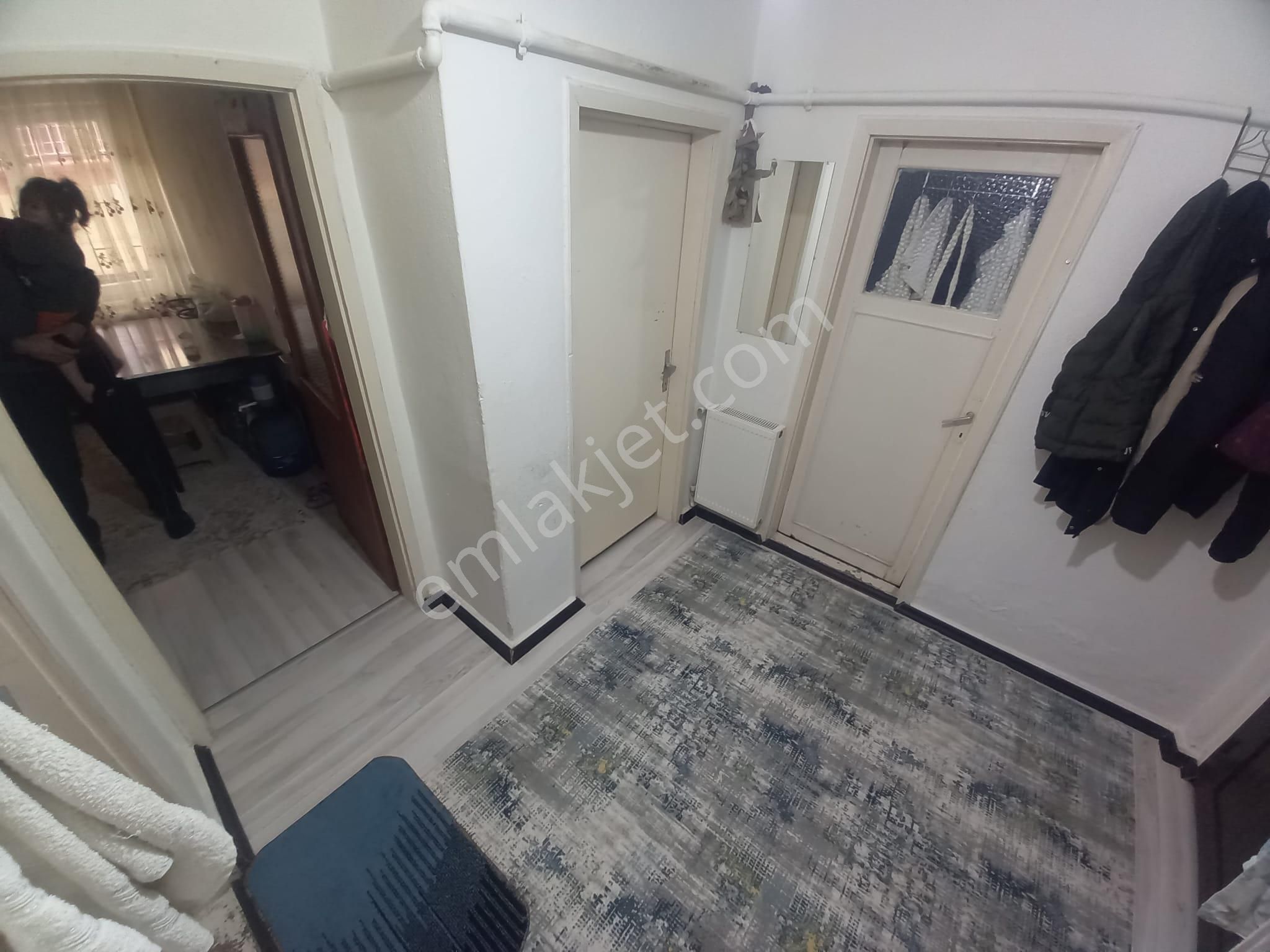 Sincan Tandoğan'da Merkeze Yakın Altta Daire Olan Kelepir Balkonlu Yatırımlık Daire - Görsel 19