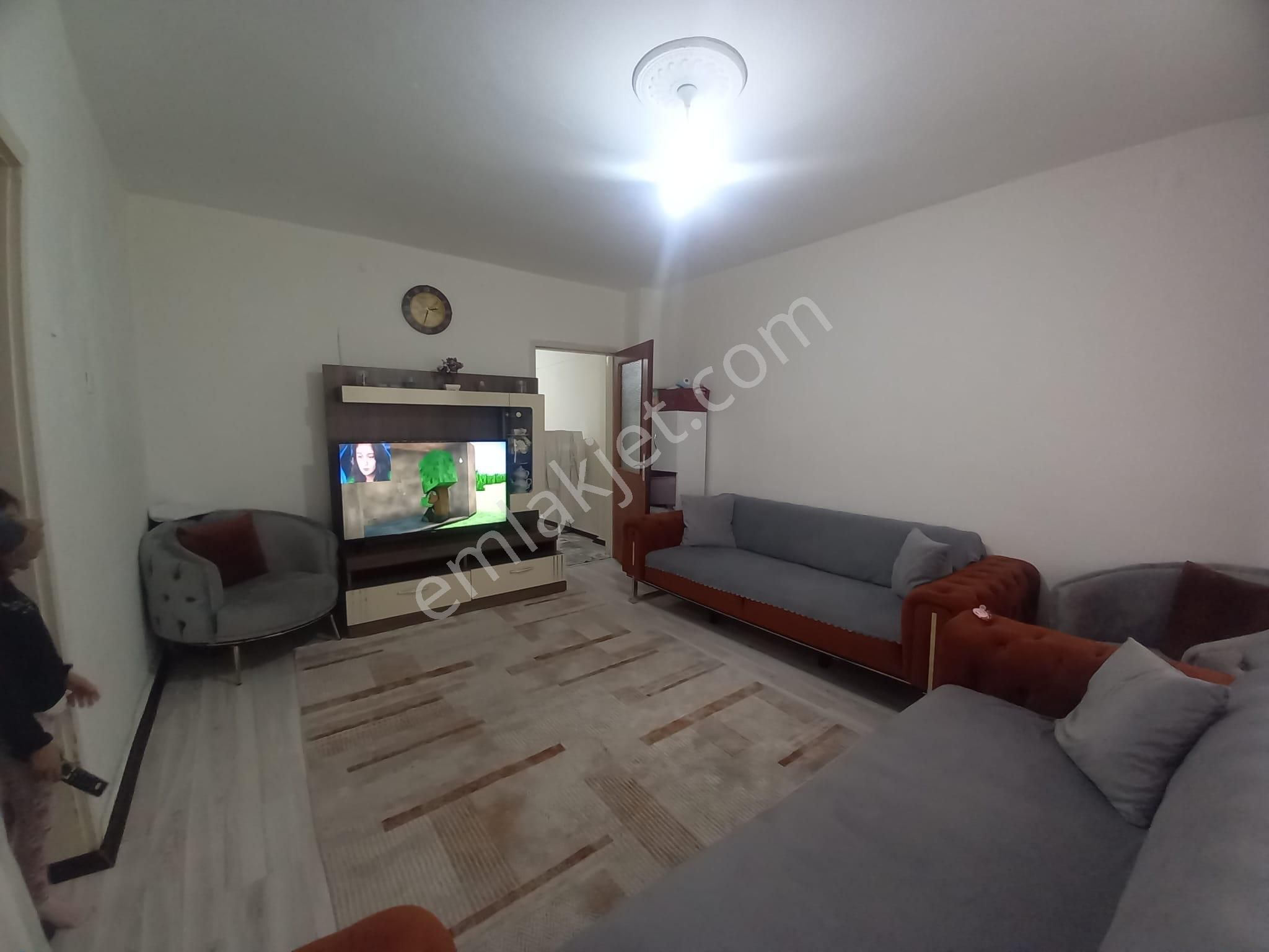 Sincan Tandoğan'da Merkeze Yakın Altta Daire Olan Kelepir Balkonlu Yatırımlık Daire - Görsel 11