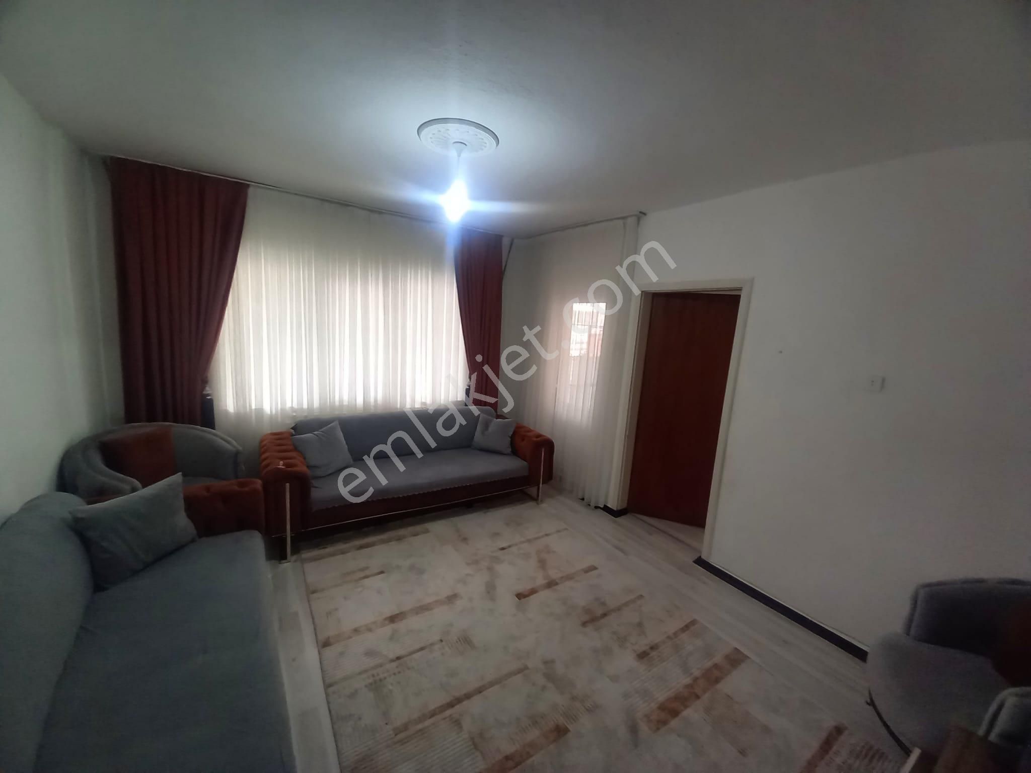 Sincan Tandoğan'da Merkeze Yakın Altta Daire Olan Kelepir Balkonlu Yatırımlık Daire - Görsel 7