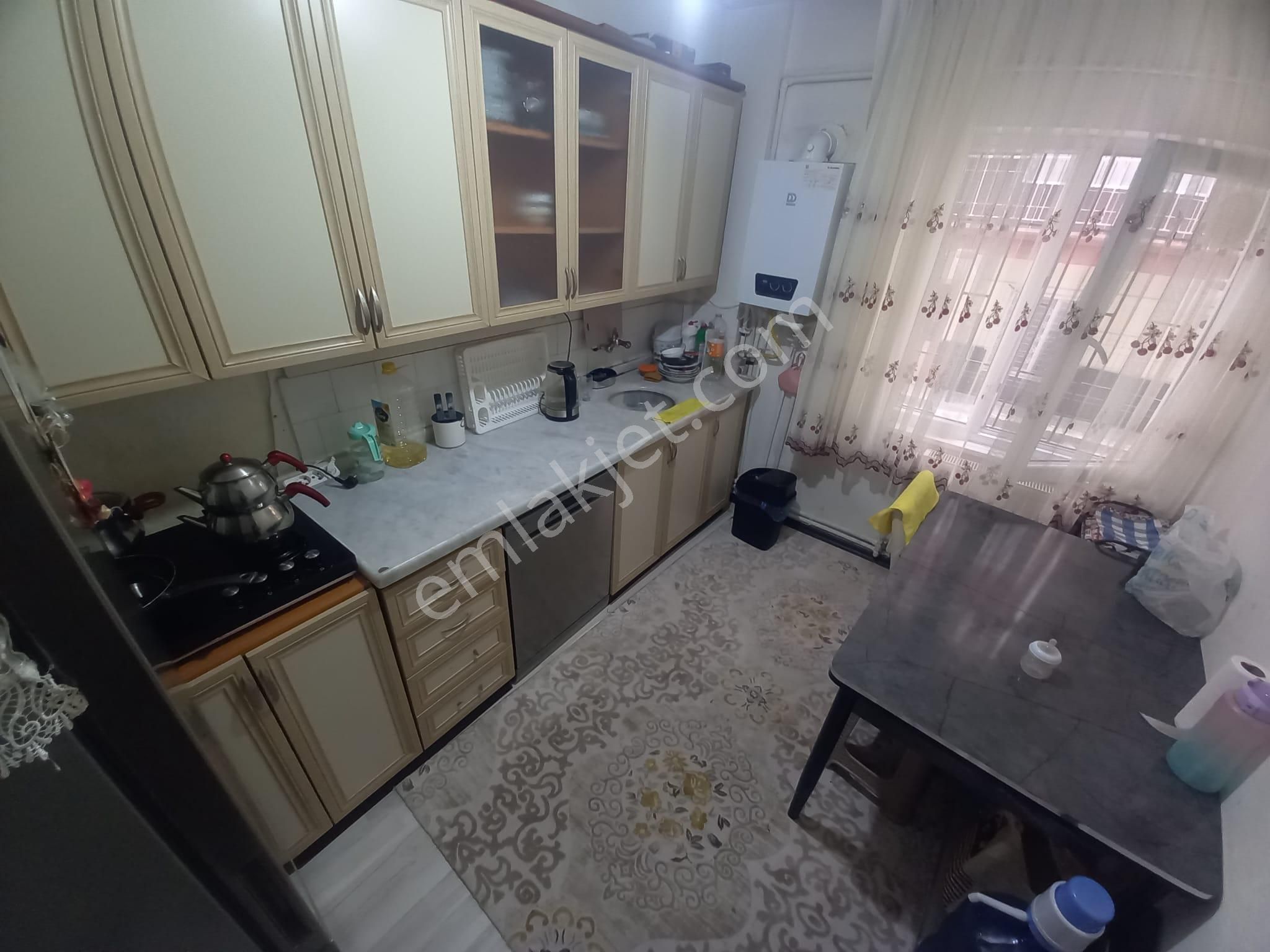 Sincan Tandoğan'da Merkeze Yakın Altta Daire Olan Kelepir Balkonlu Yatırımlık Daire - Görsel 4