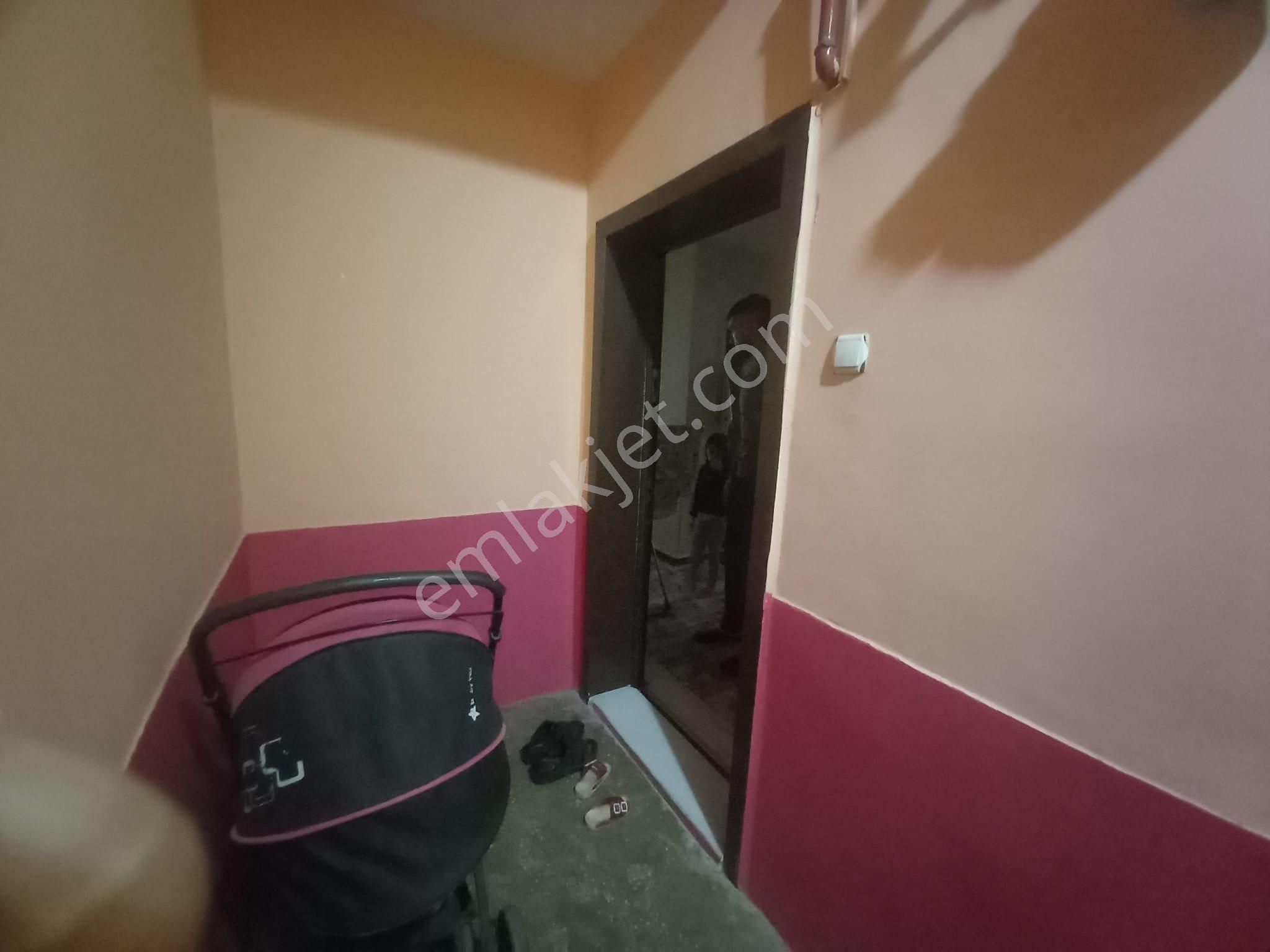 Sincan Tandoğan'da Merkeze Yakın Altta Daire Olan Kelepir Balkonlu Yatırımlık Daire - Görsel 22